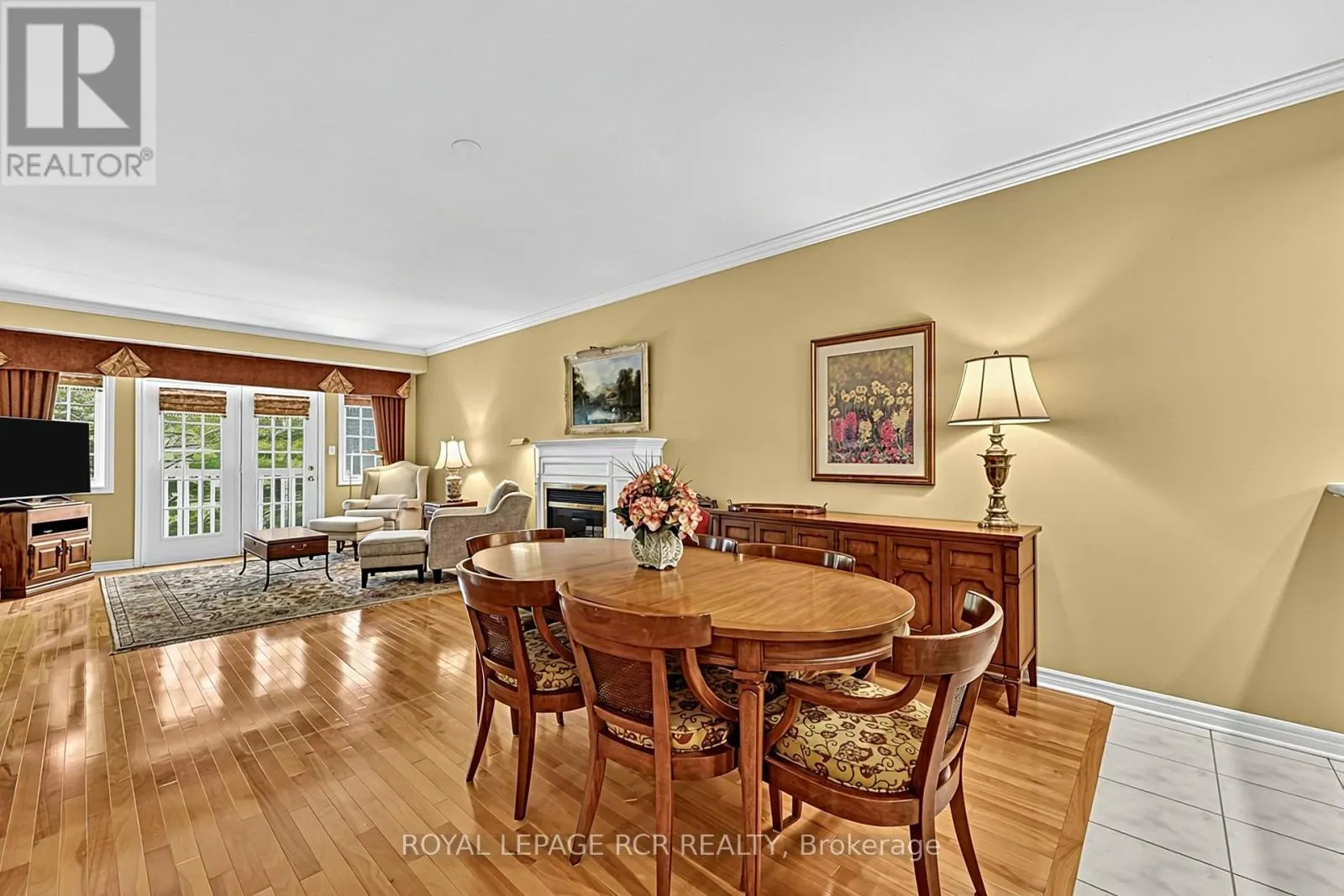 11 - 520 SILKEN LAUMANN DRIVE
