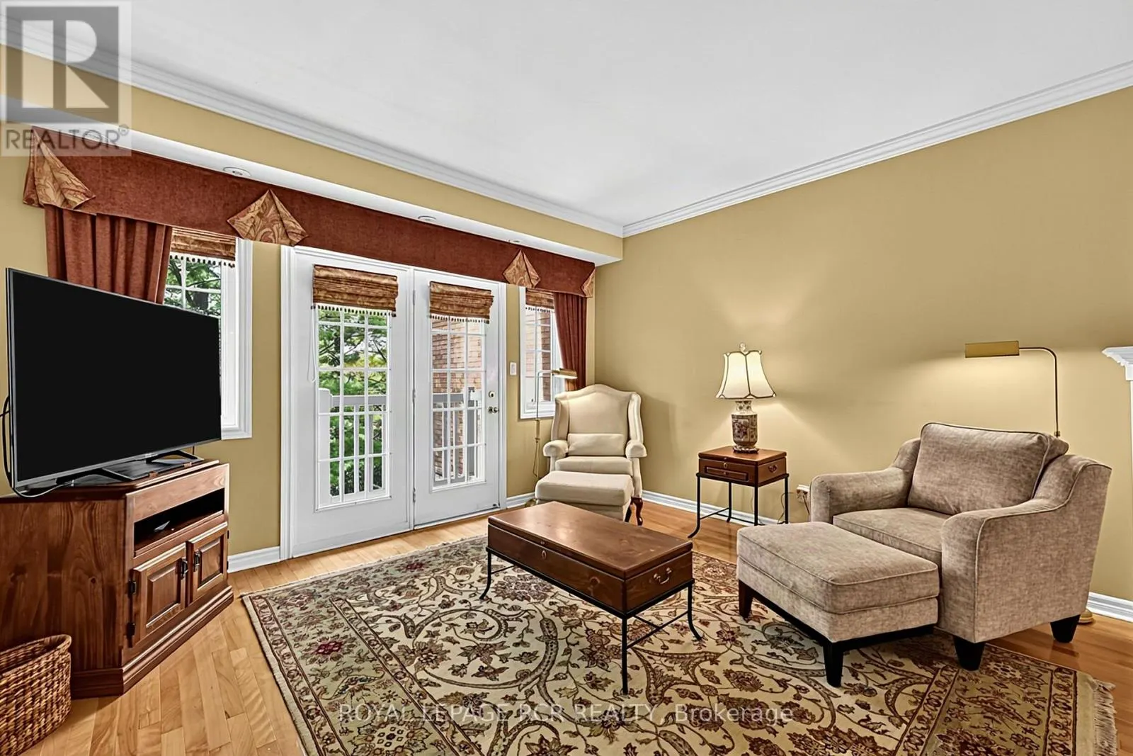 11 - 520 SILKEN LAUMANN DRIVE