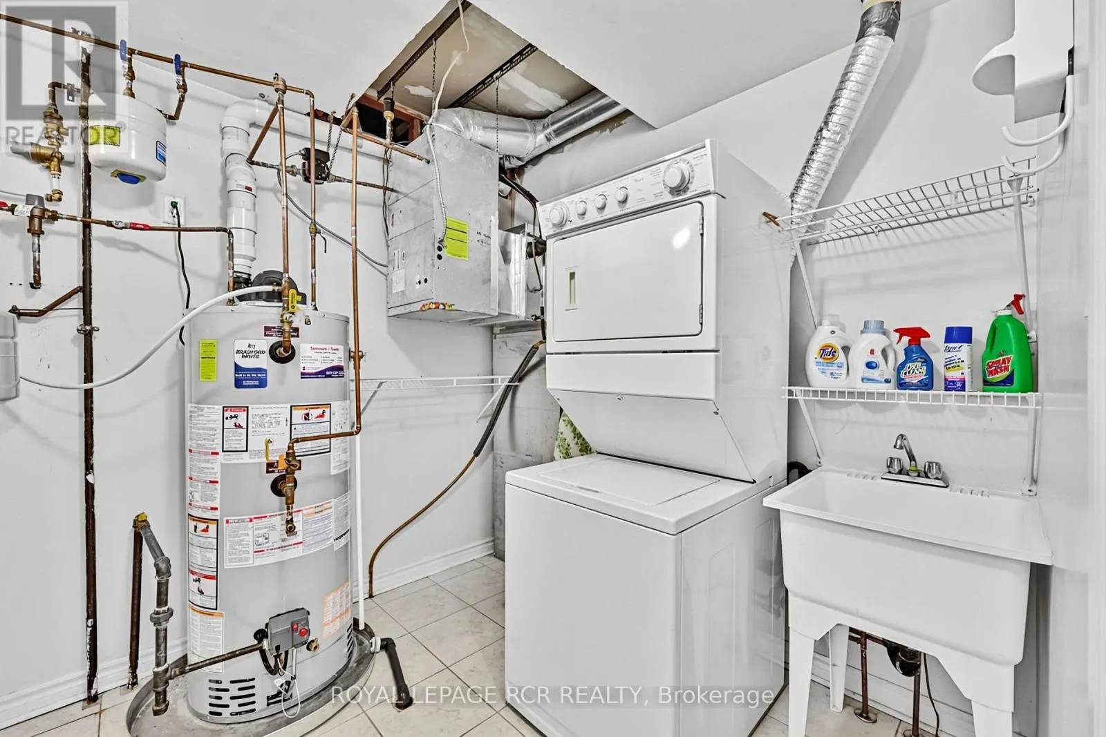11 - 520 SILKEN LAUMANN DRIVE