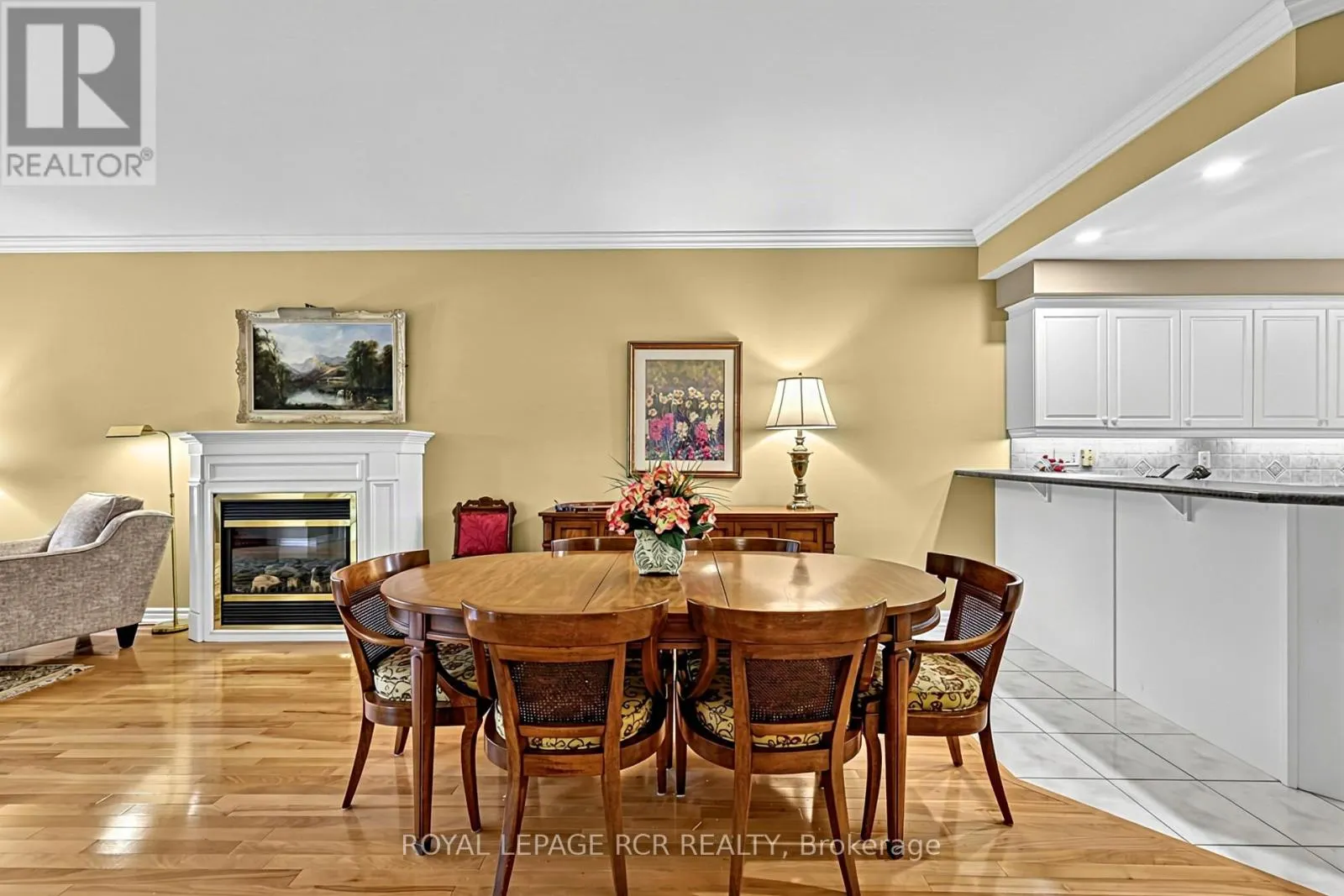 11 - 520 SILKEN LAUMANN DRIVE