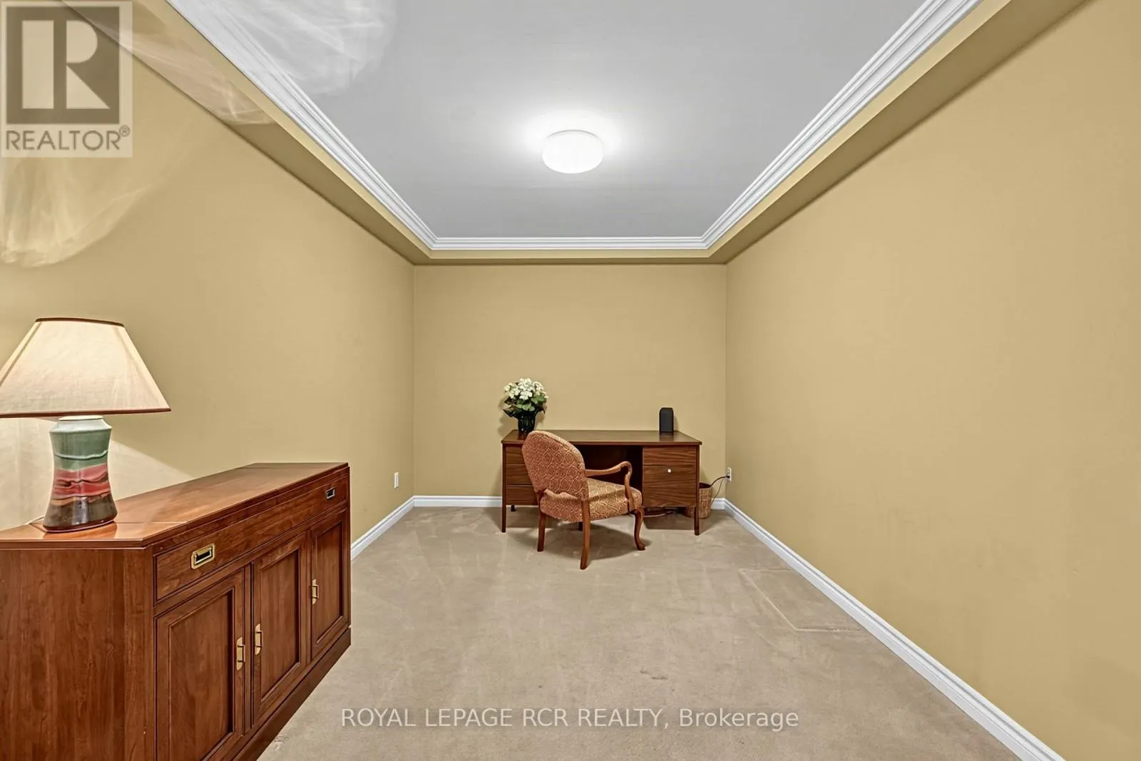 11 - 520 SILKEN LAUMANN DRIVE