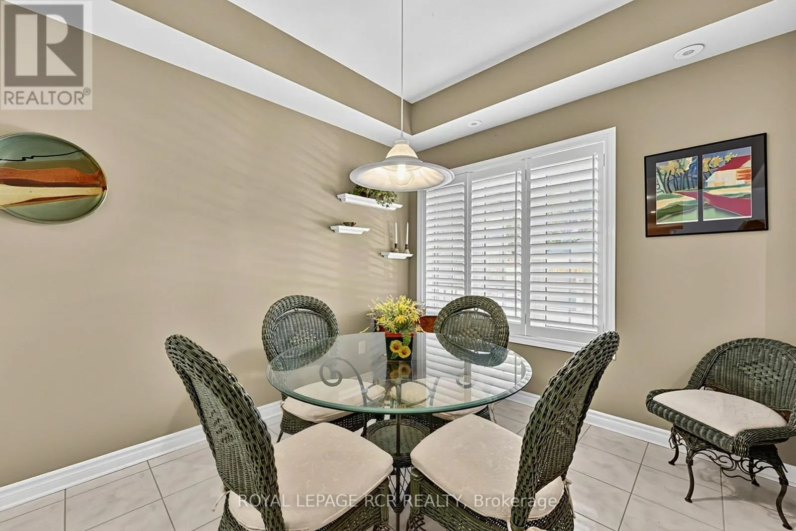 11 - 520 SILKEN LAUMANN DRIVE