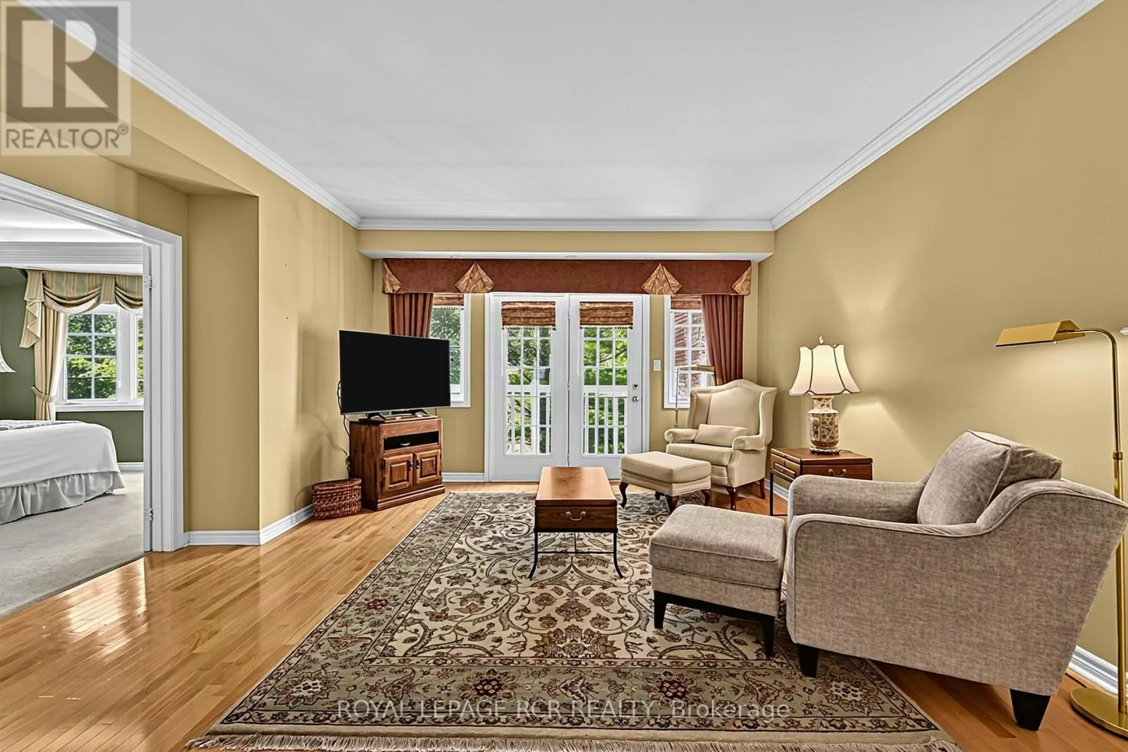 11 - 520 SILKEN LAUMANN DRIVE