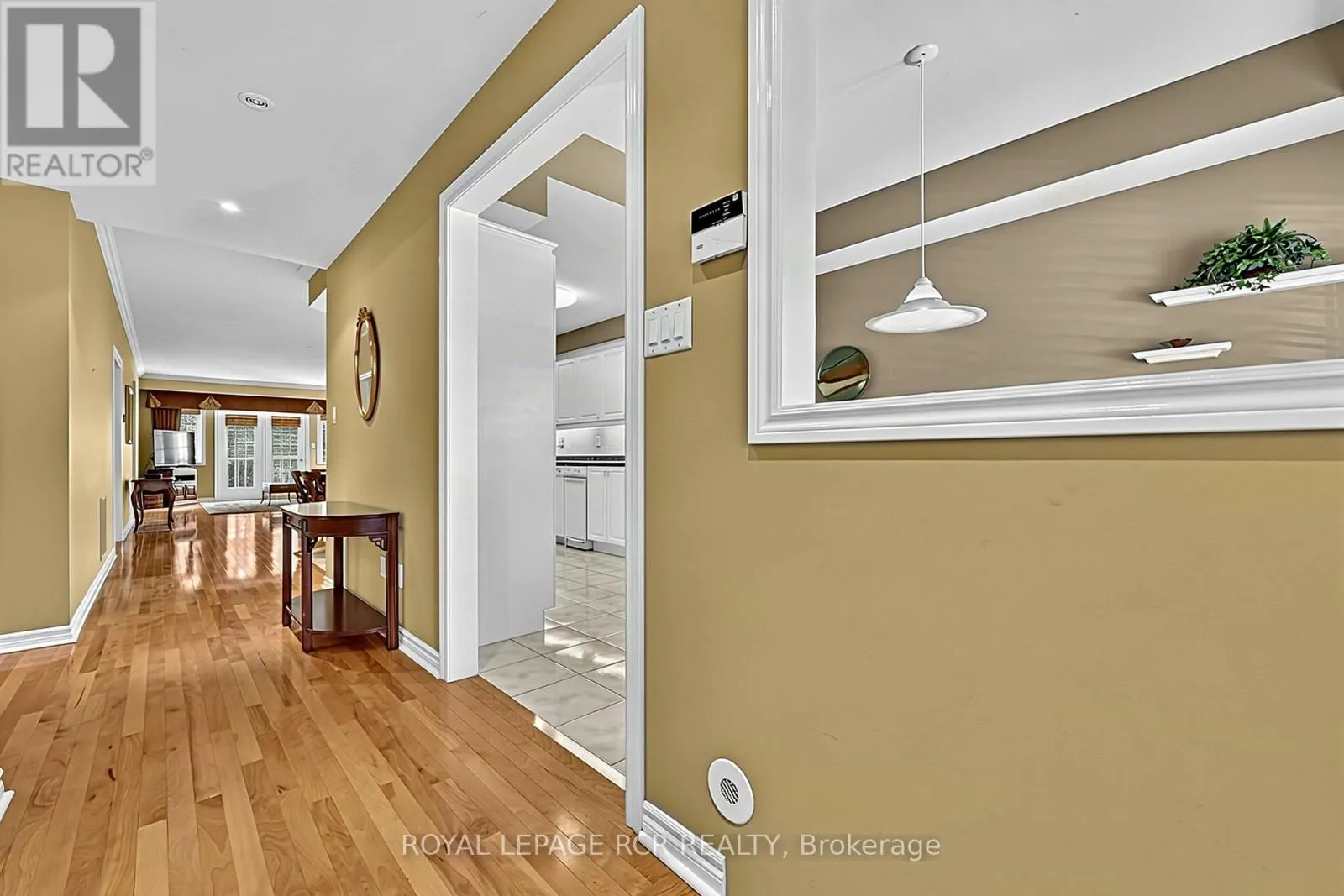 11 - 520 SILKEN LAUMANN DRIVE