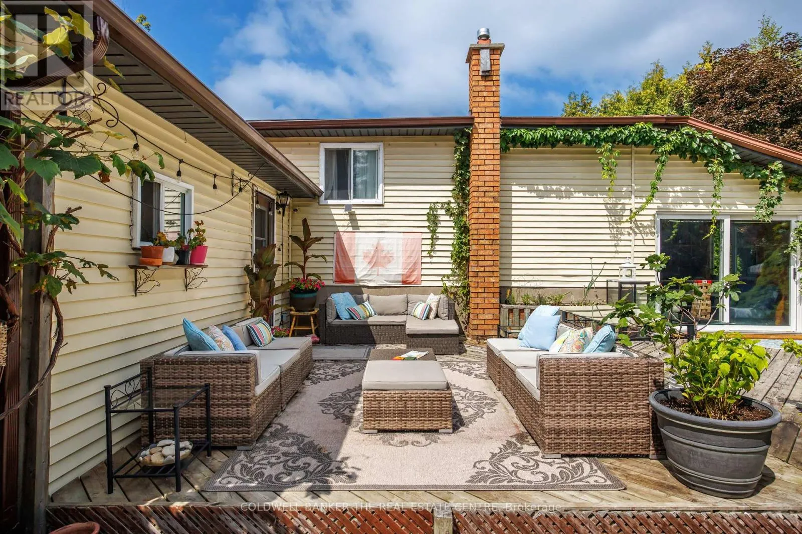 3211 COWAN AVENUE