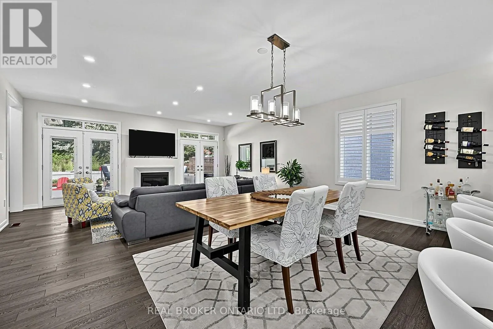 20 BIRKDALE PLACE
