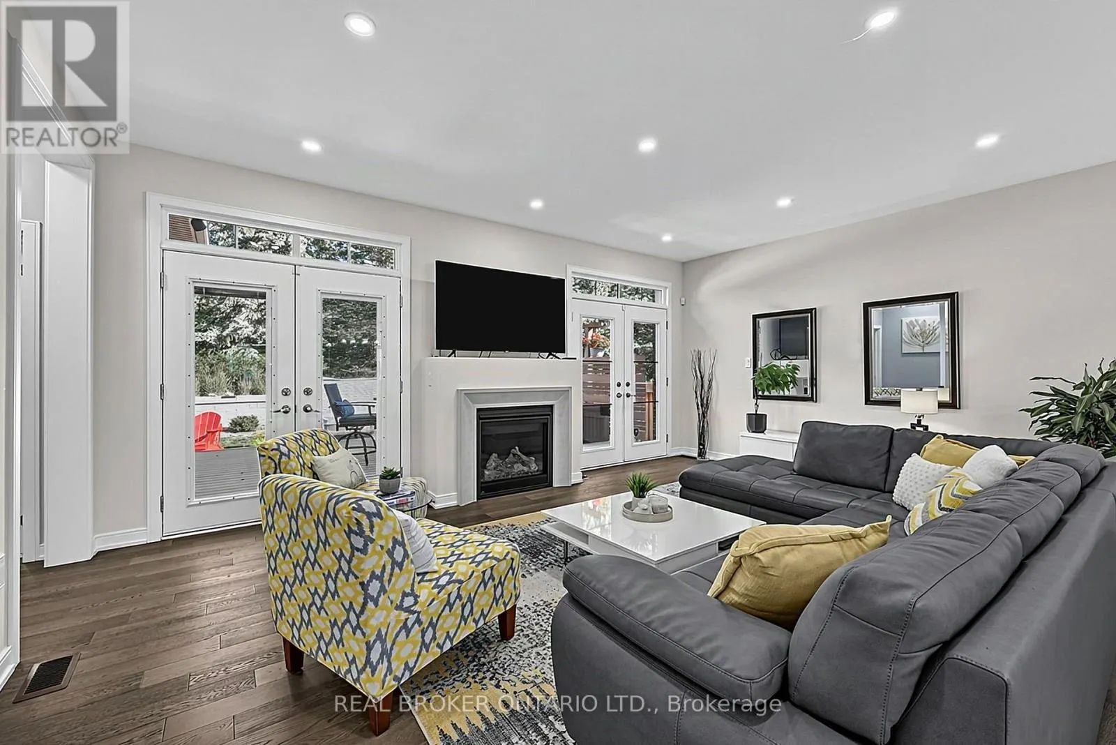 20 BIRKDALE PLACE