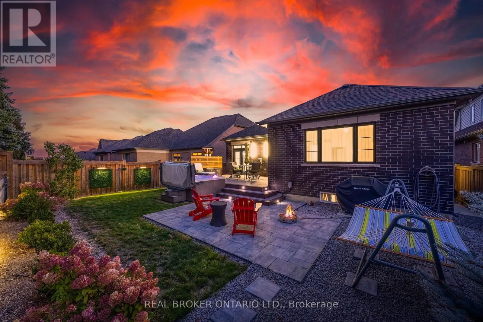 20 BIRKDALE PLACE