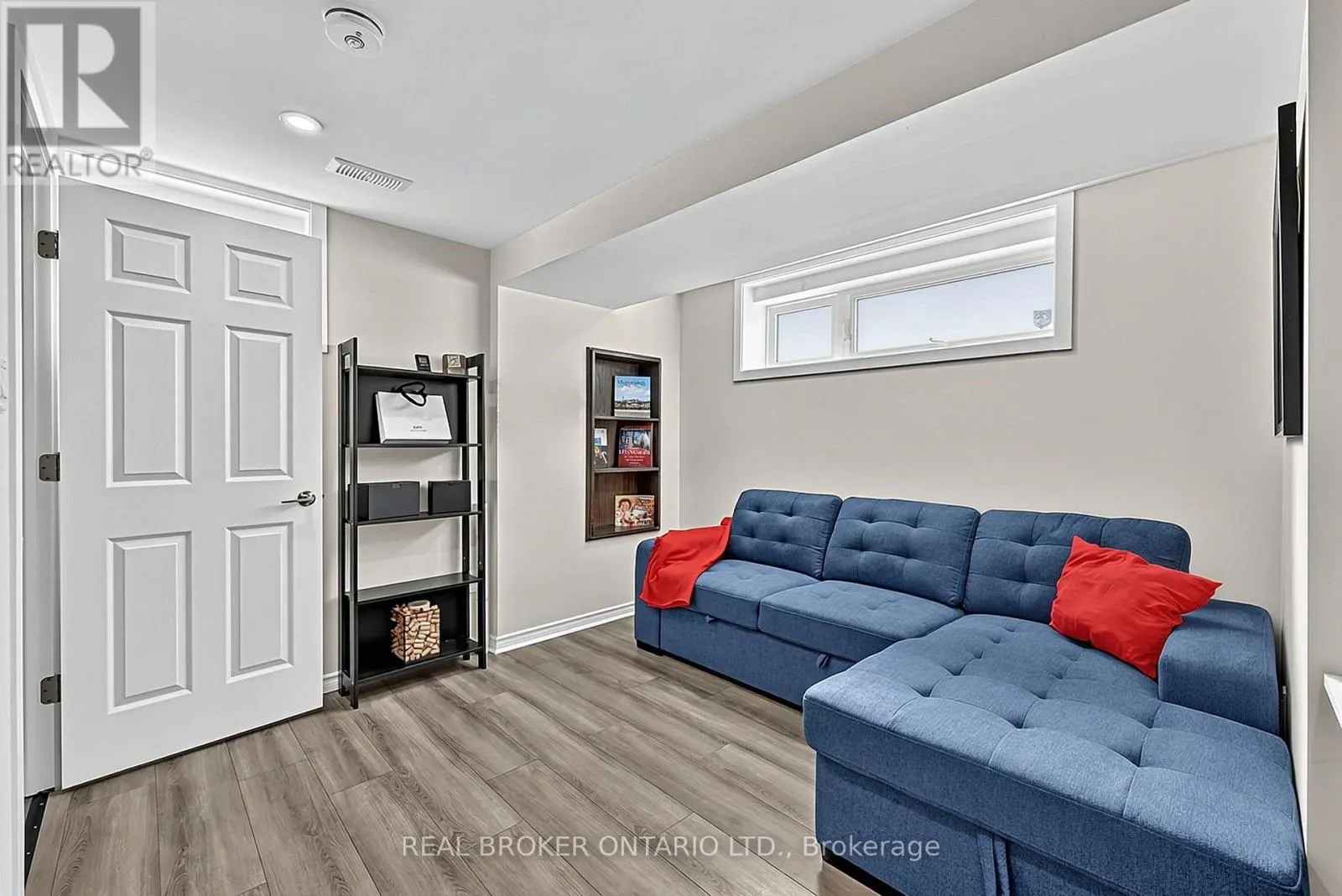 20 BIRKDALE PLACE