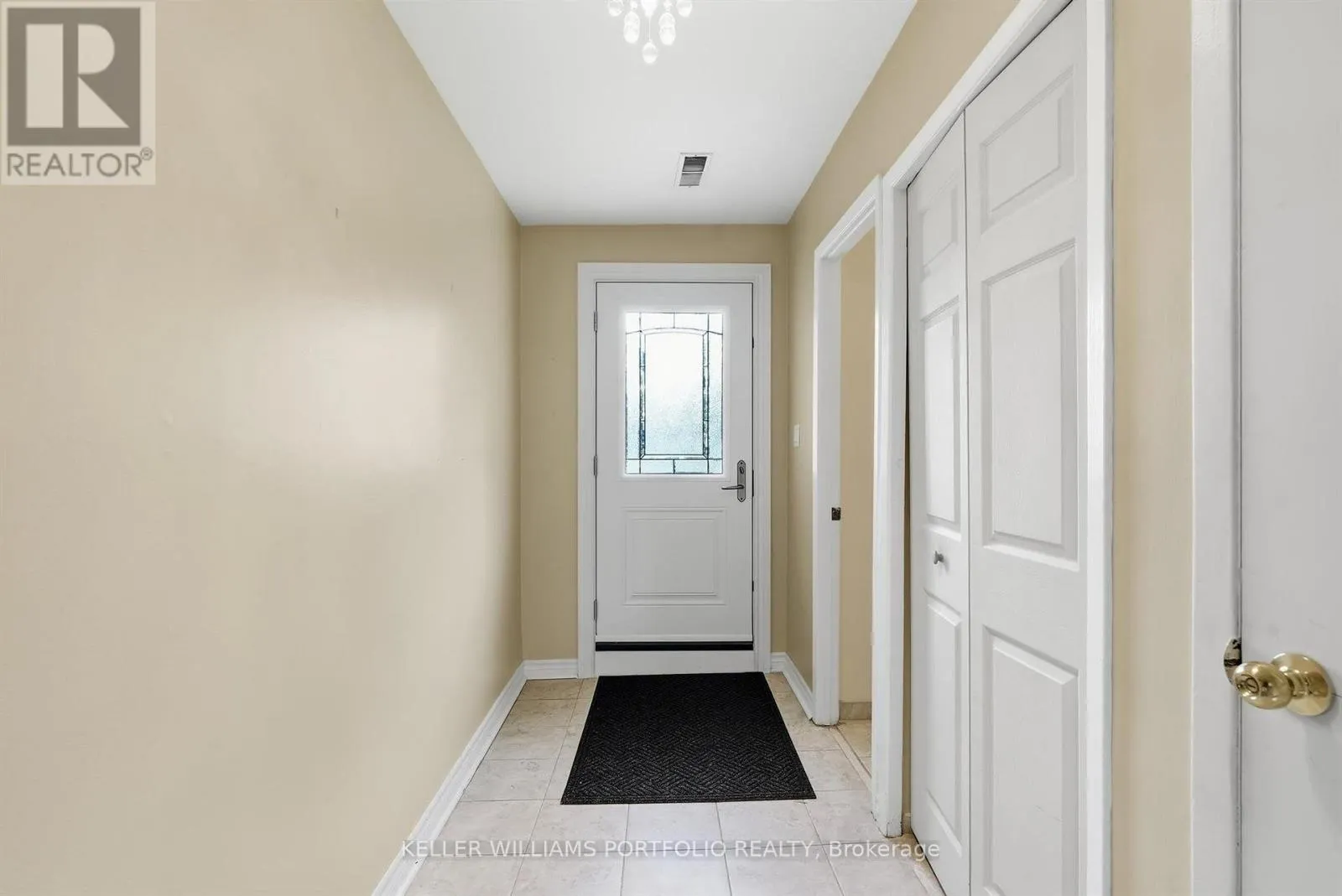32 HENDERSON DRIVE
