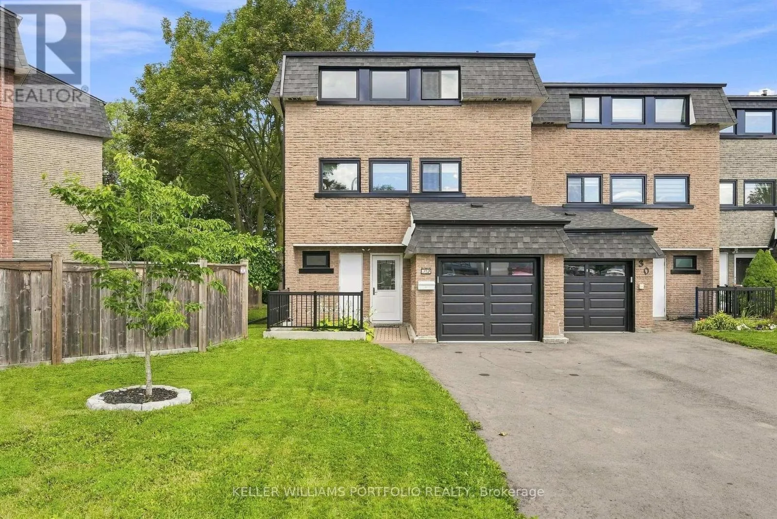 32 HENDERSON DRIVE
