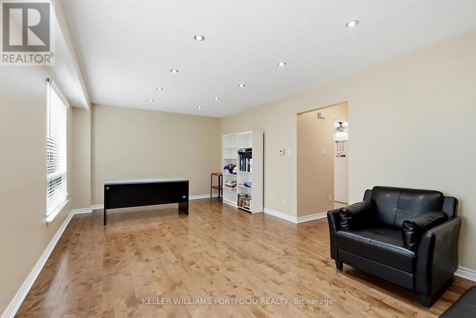 32 HENDERSON DRIVE