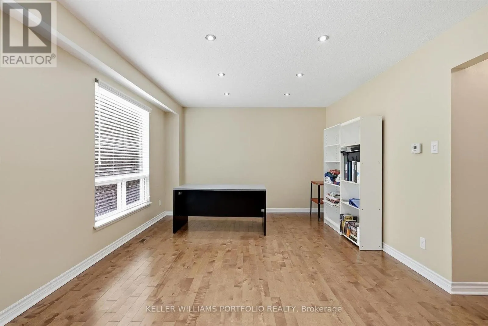 32 HENDERSON DRIVE