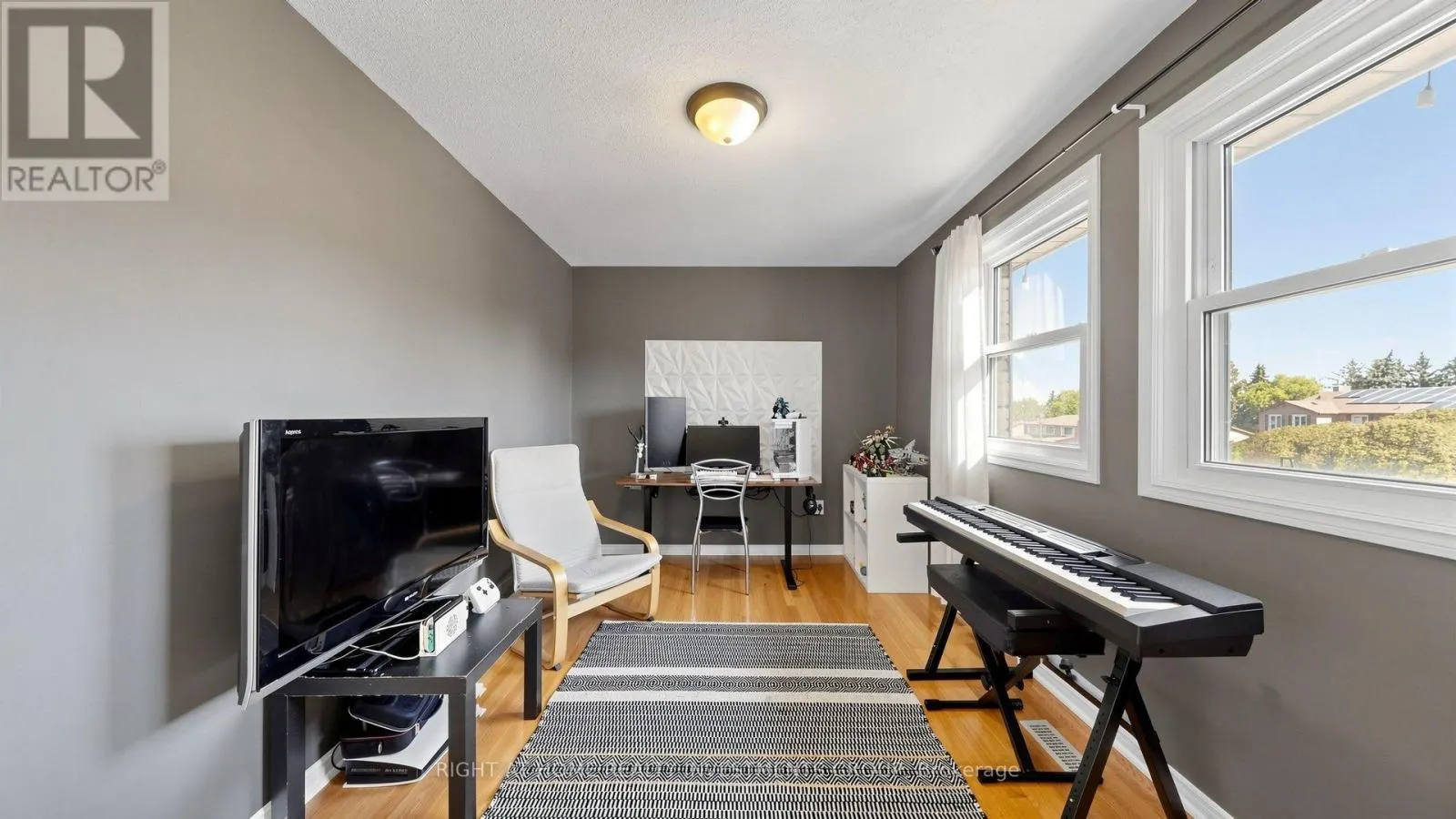 86 BURLING PLACE