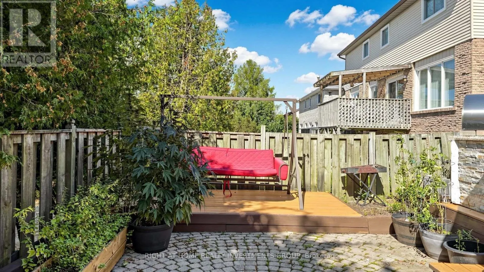 86 BURLING PLACE