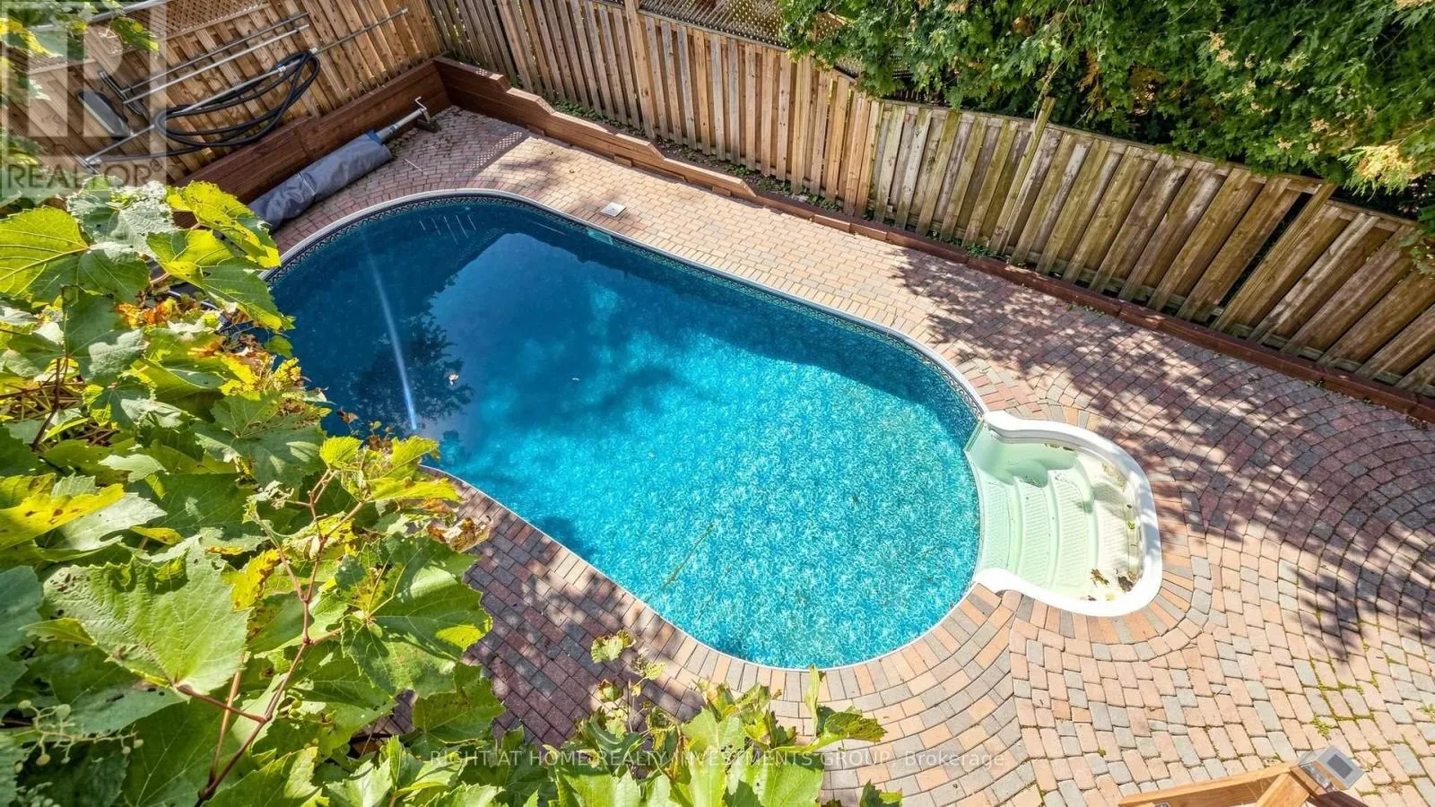 86 BURLING PLACE