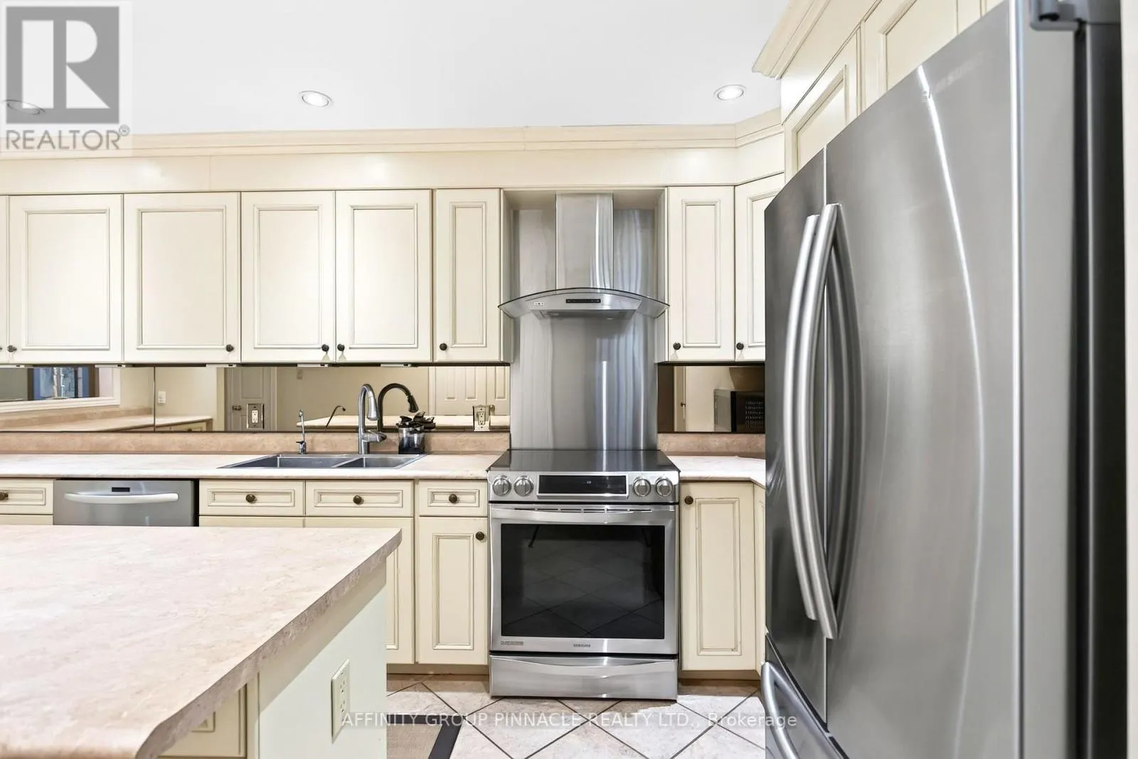 48 - B194 CEDAR BEACH ROAD #48