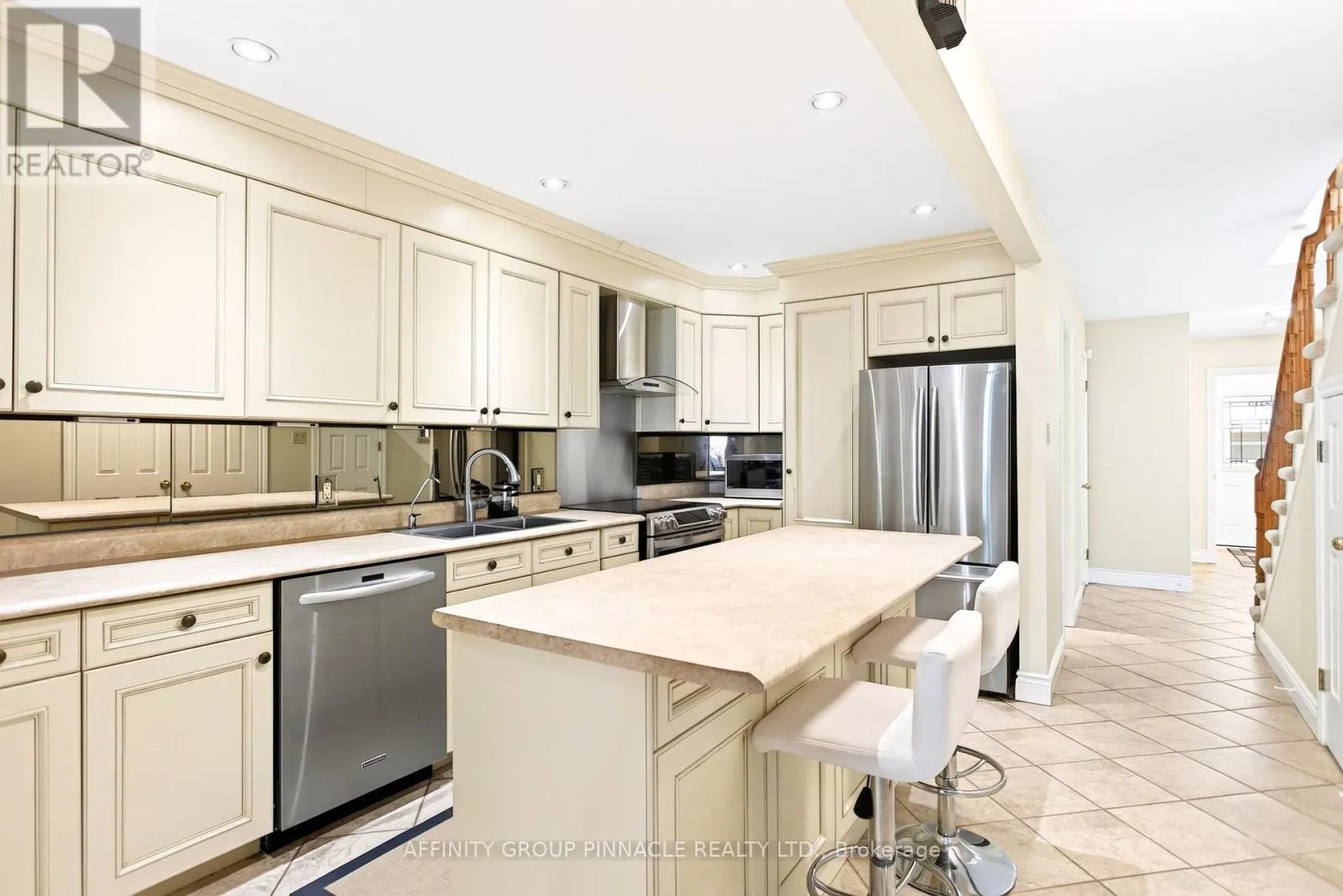 48 - B194 CEDAR BEACH ROAD #48