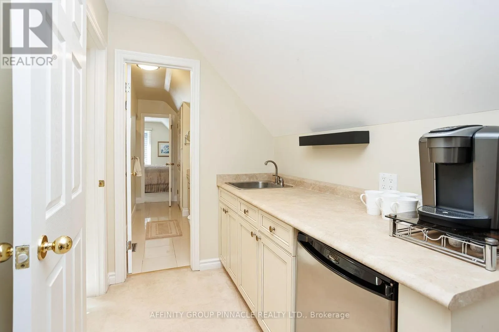 48 - B194 CEDAR BEACH ROAD #48