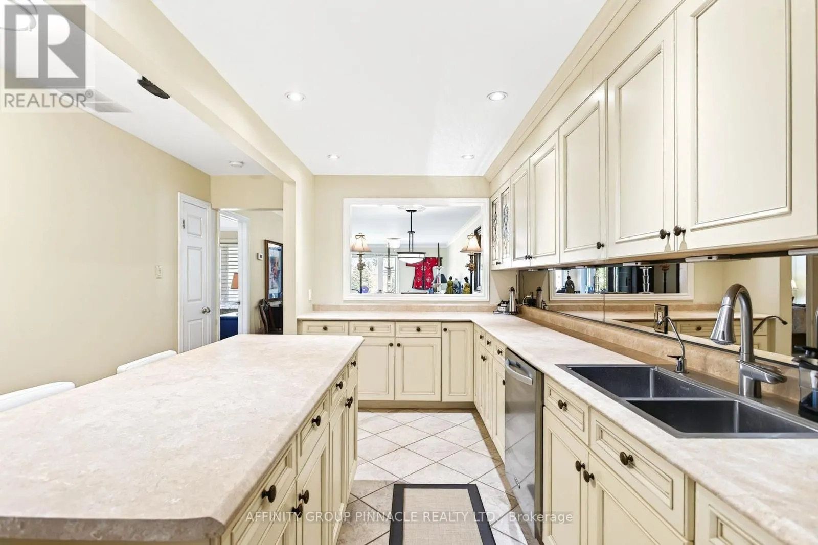 48 - B194 CEDAR BEACH ROAD #48
