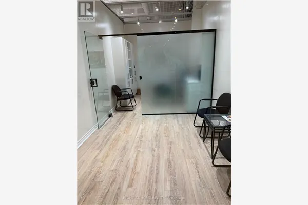 174 - 7181 YONGE STREET