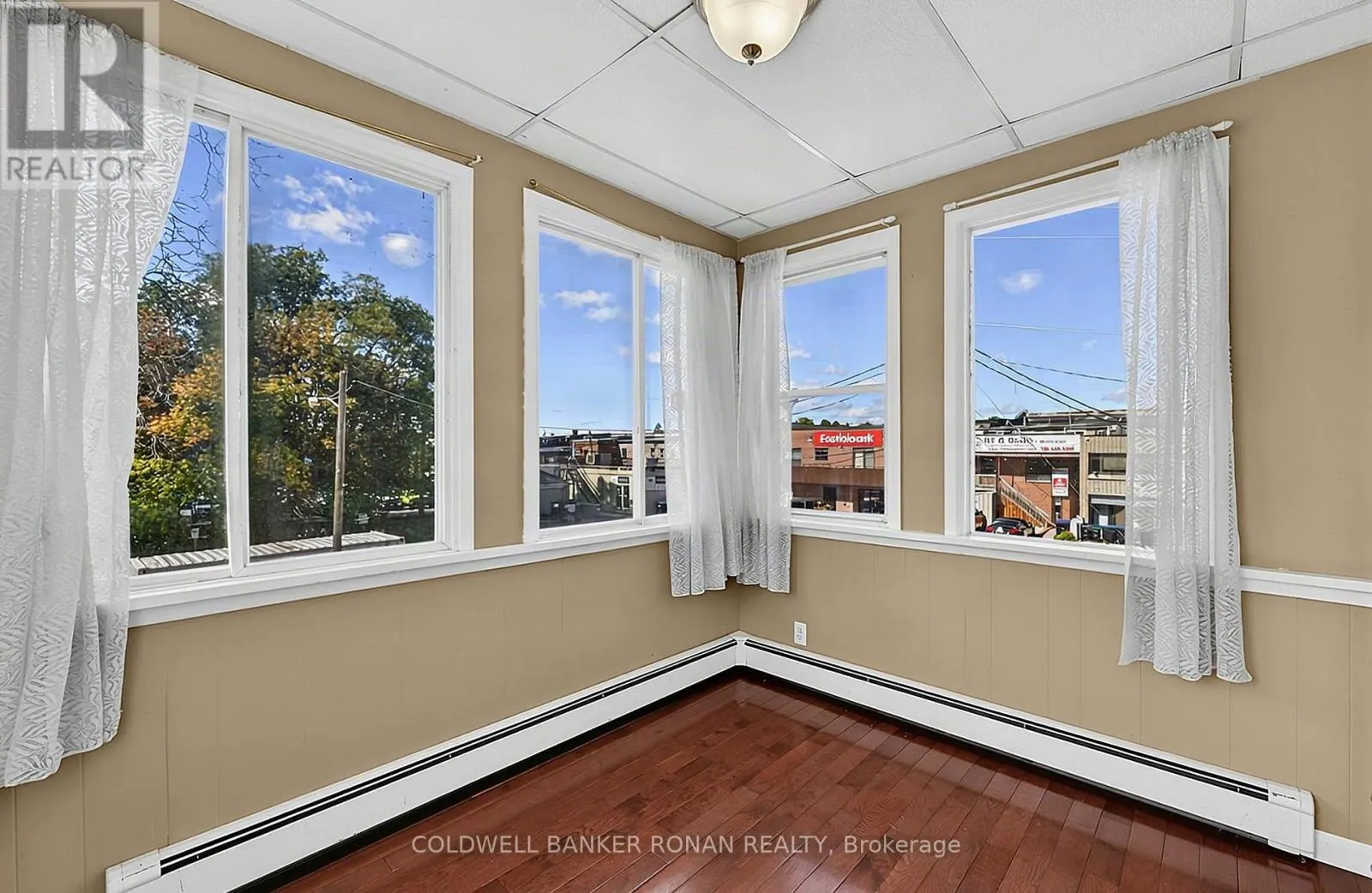 18 CHURCH STREET S