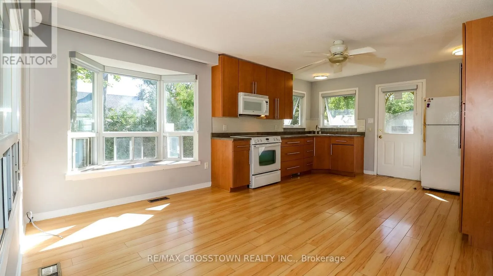 673 ROBERTS ROAD