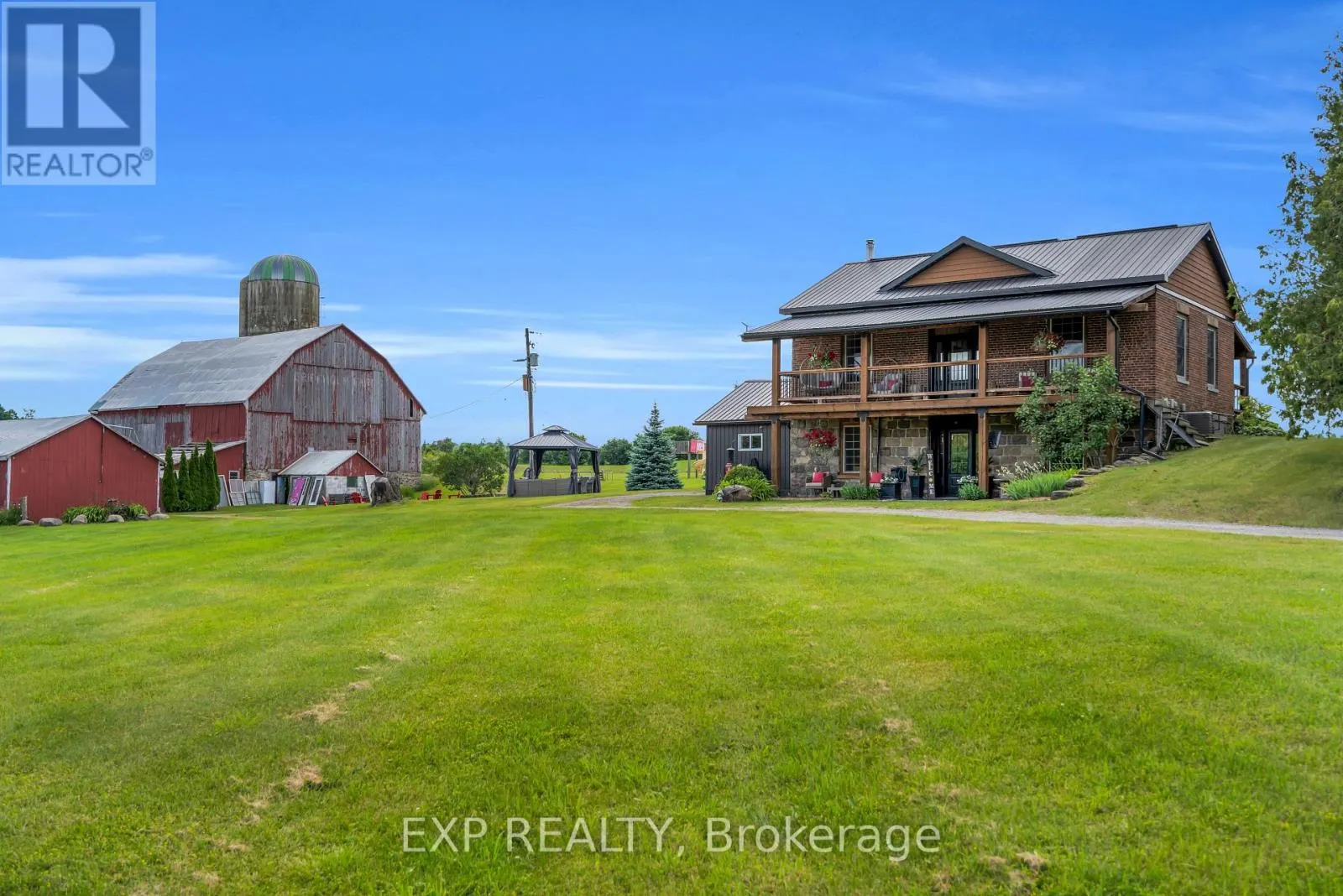 220 LAKERIDGE ROAD
