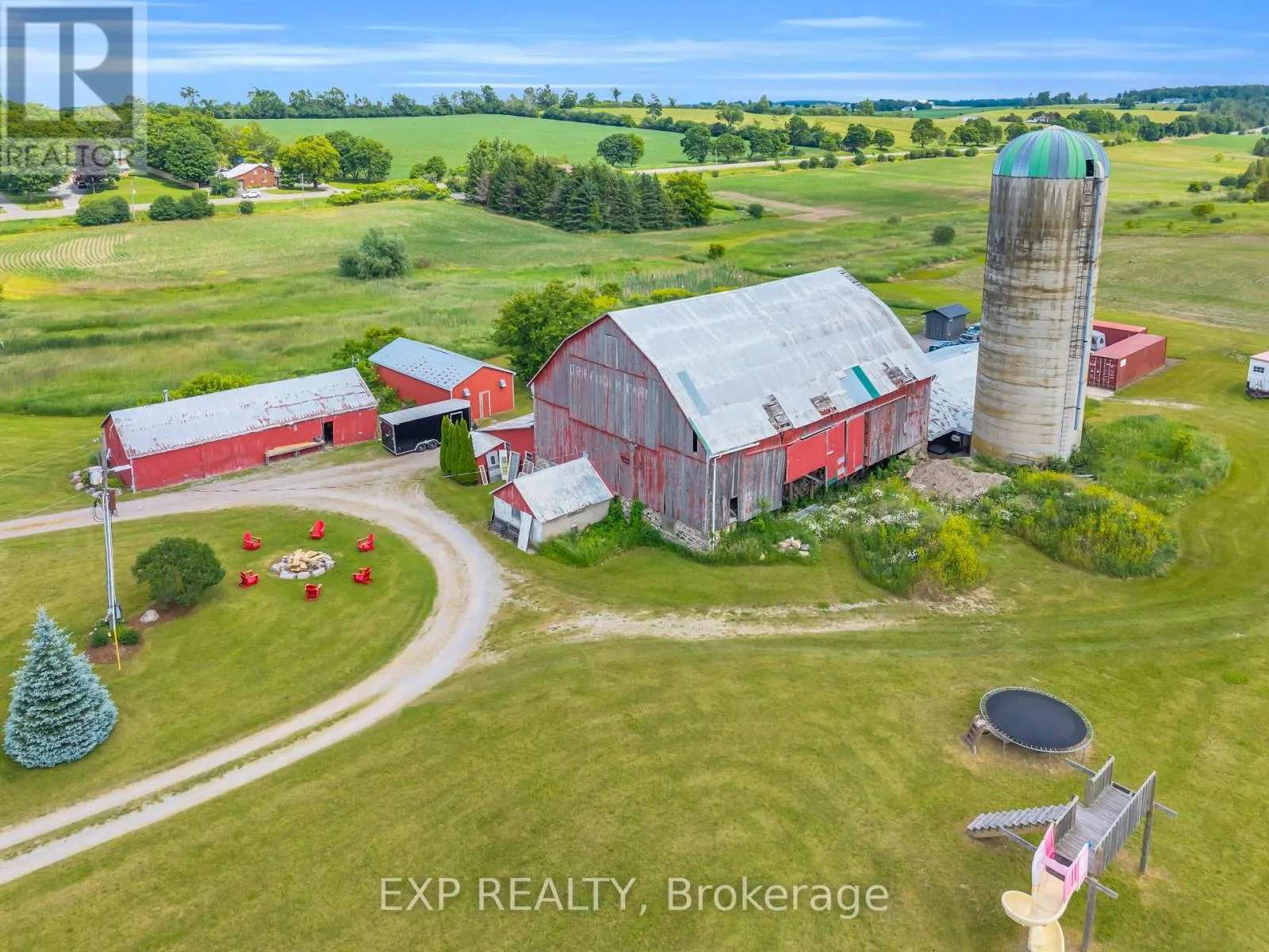 220 LAKERIDGE ROAD