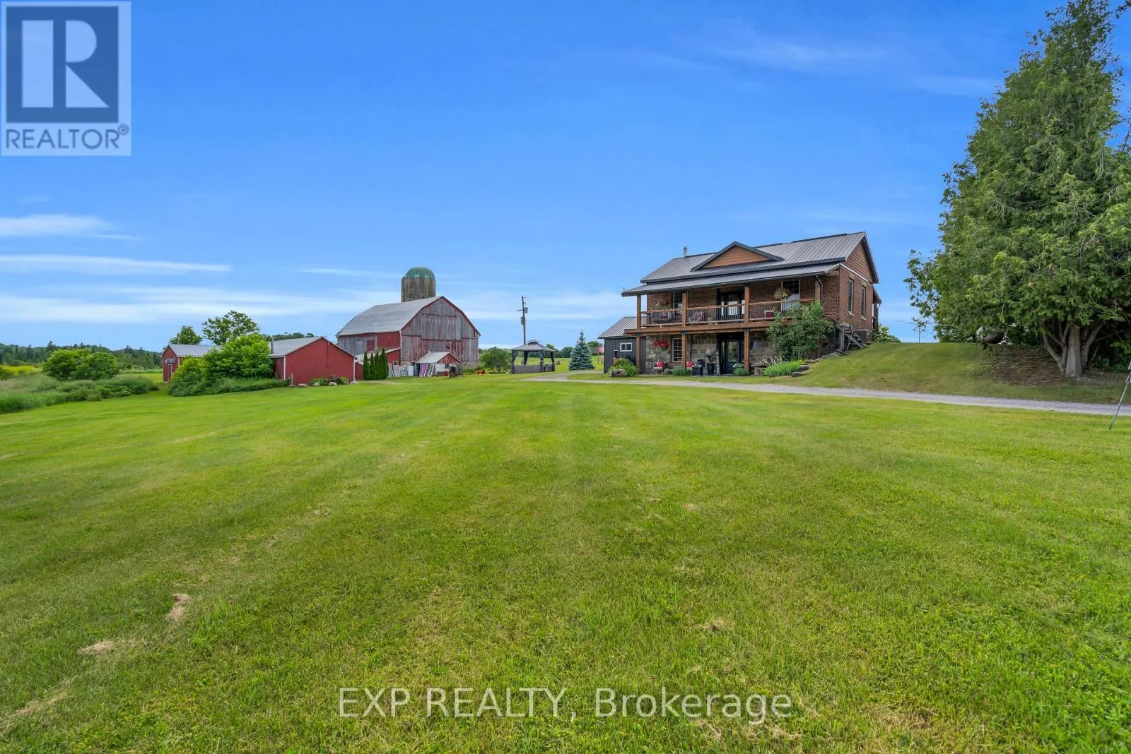220 LAKERIDGE ROAD