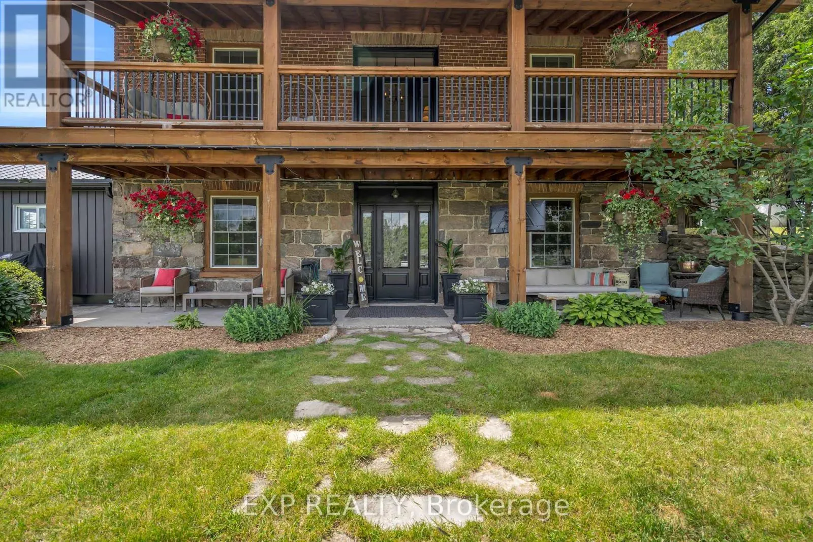 220 LAKERIDGE ROAD