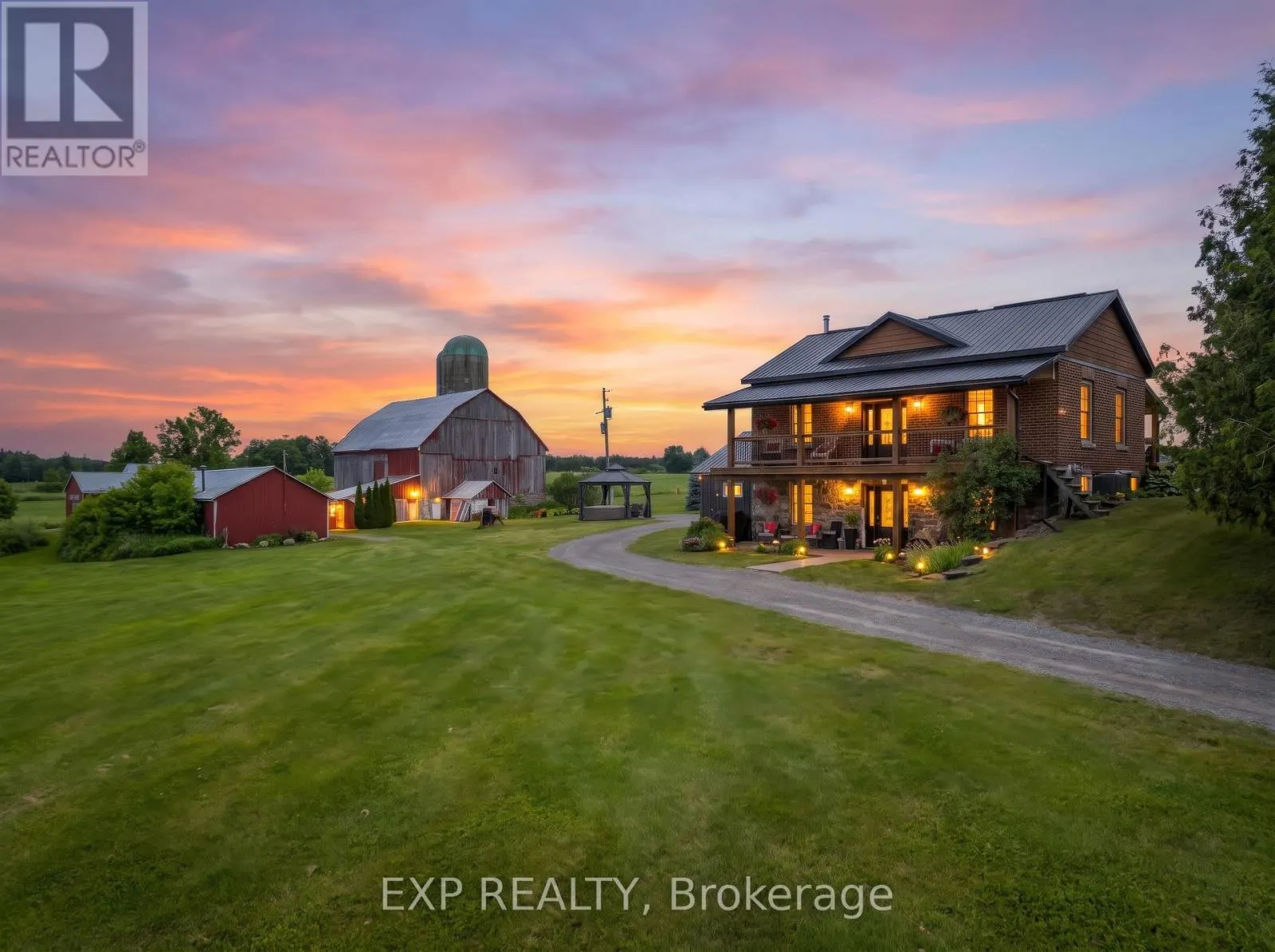 220 LAKERIDGE ROAD