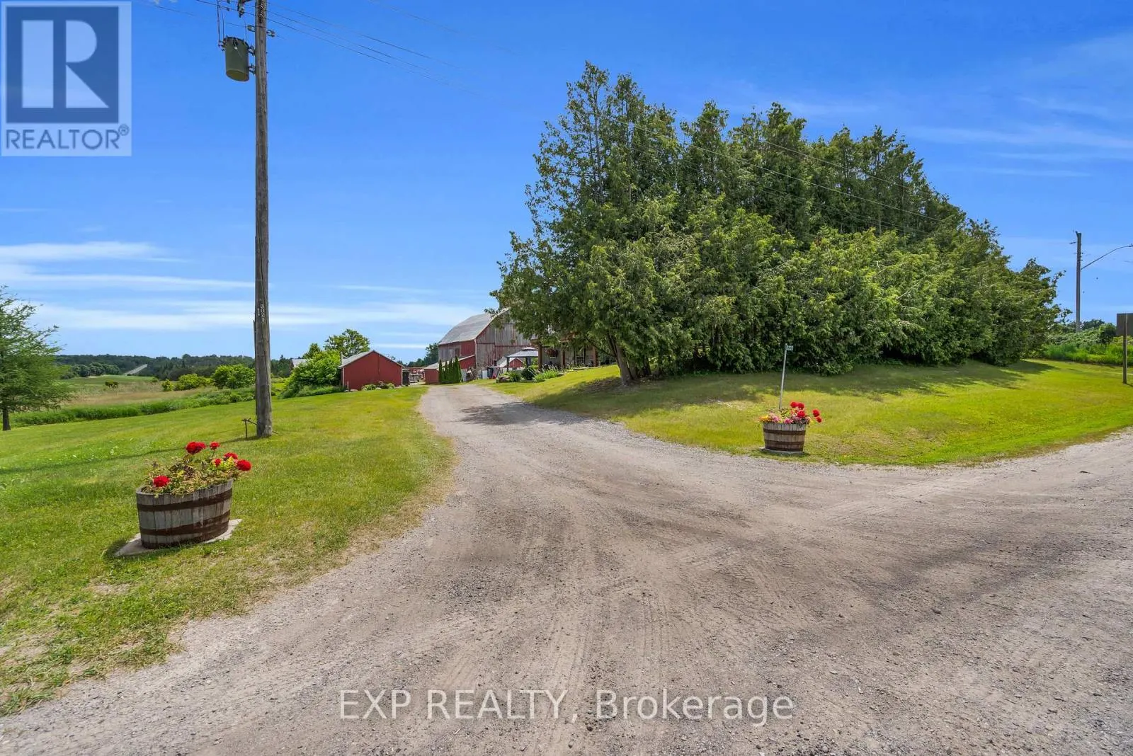 220 LAKERIDGE ROAD