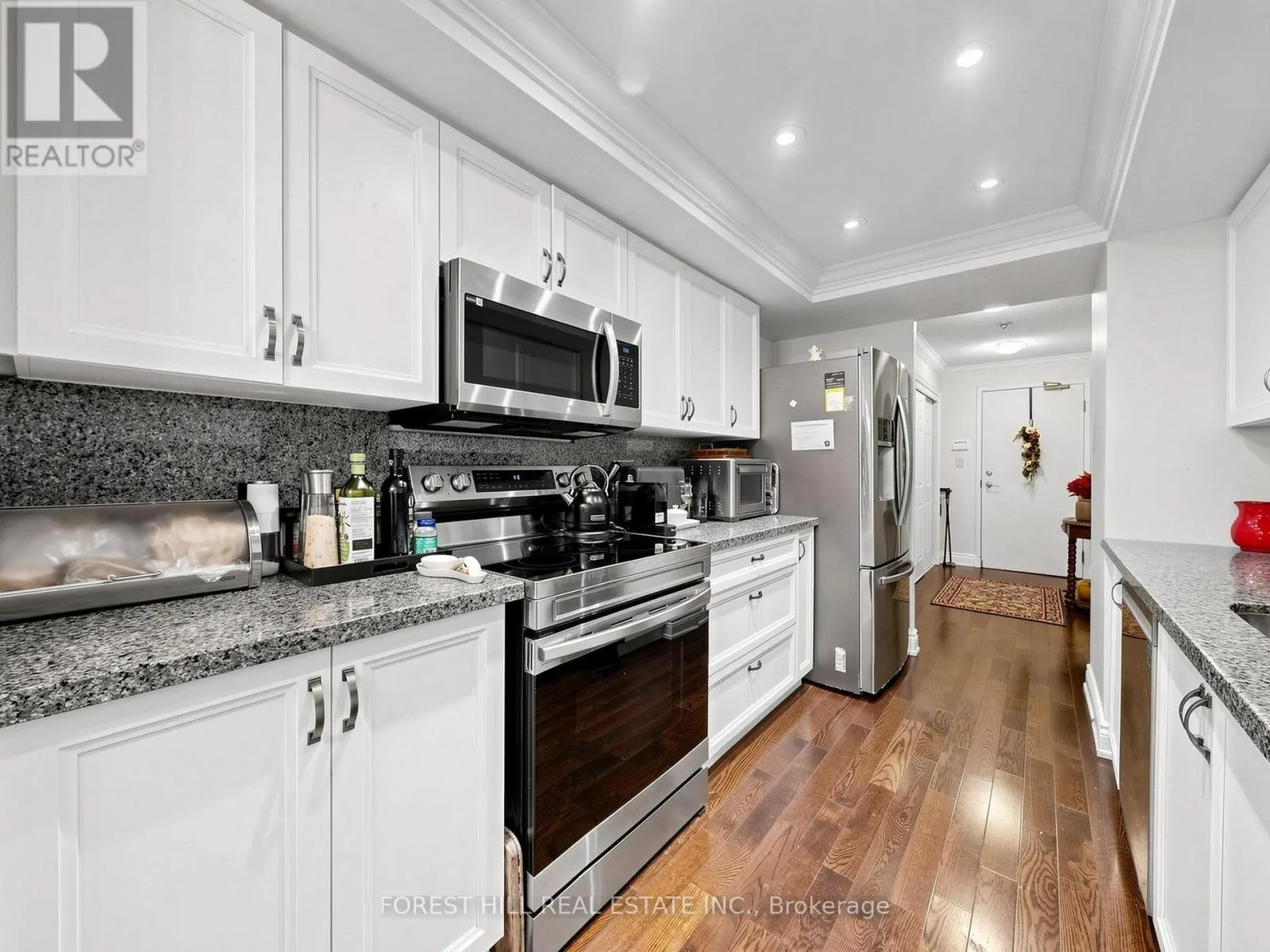 225 - 14924 YONGE STREET