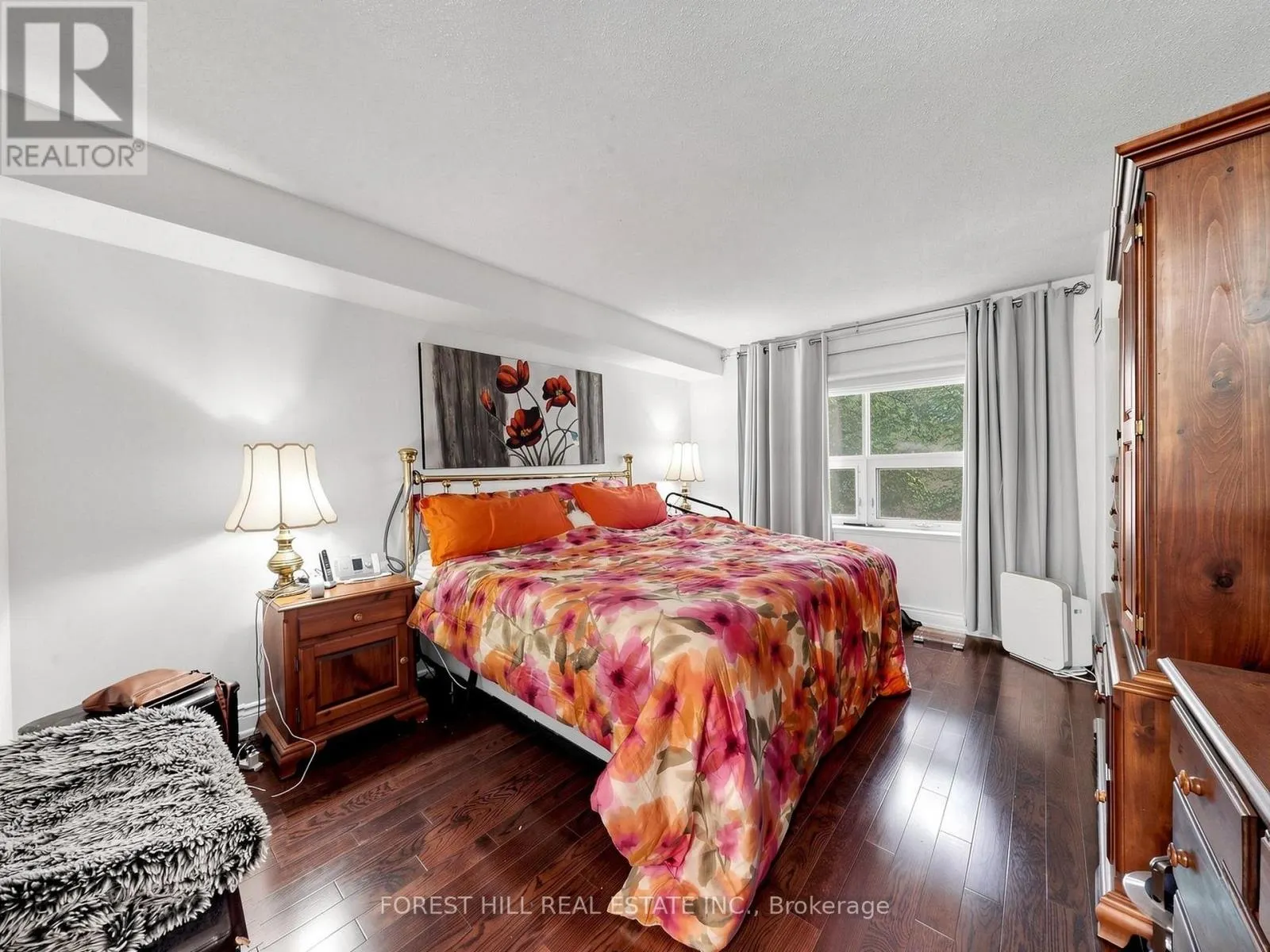 225 - 14924 YONGE STREET