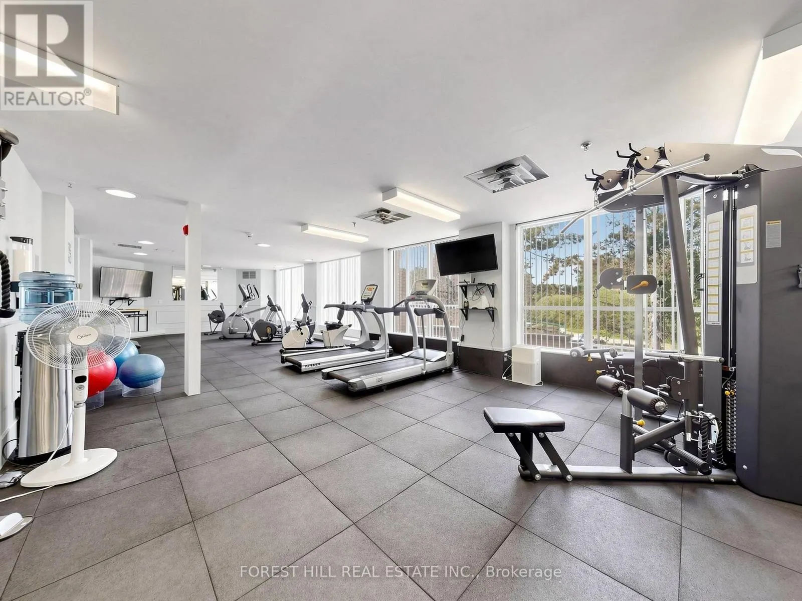 225 - 14924 YONGE STREET