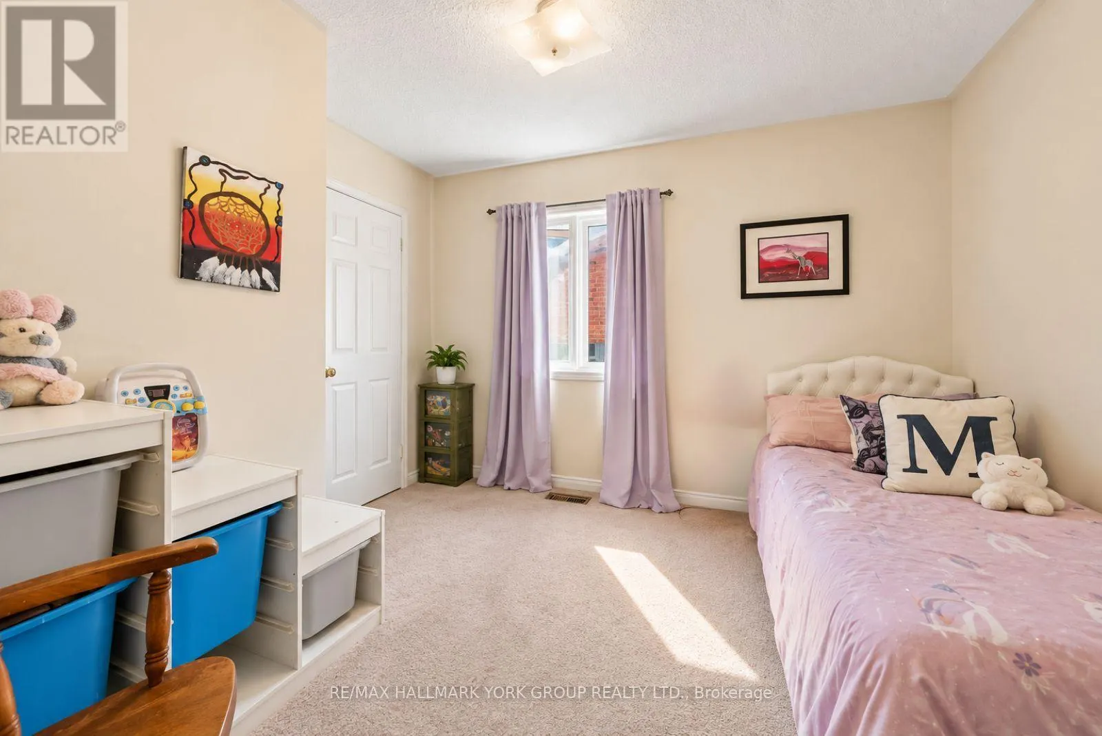537 WALPOLE CRESCENT