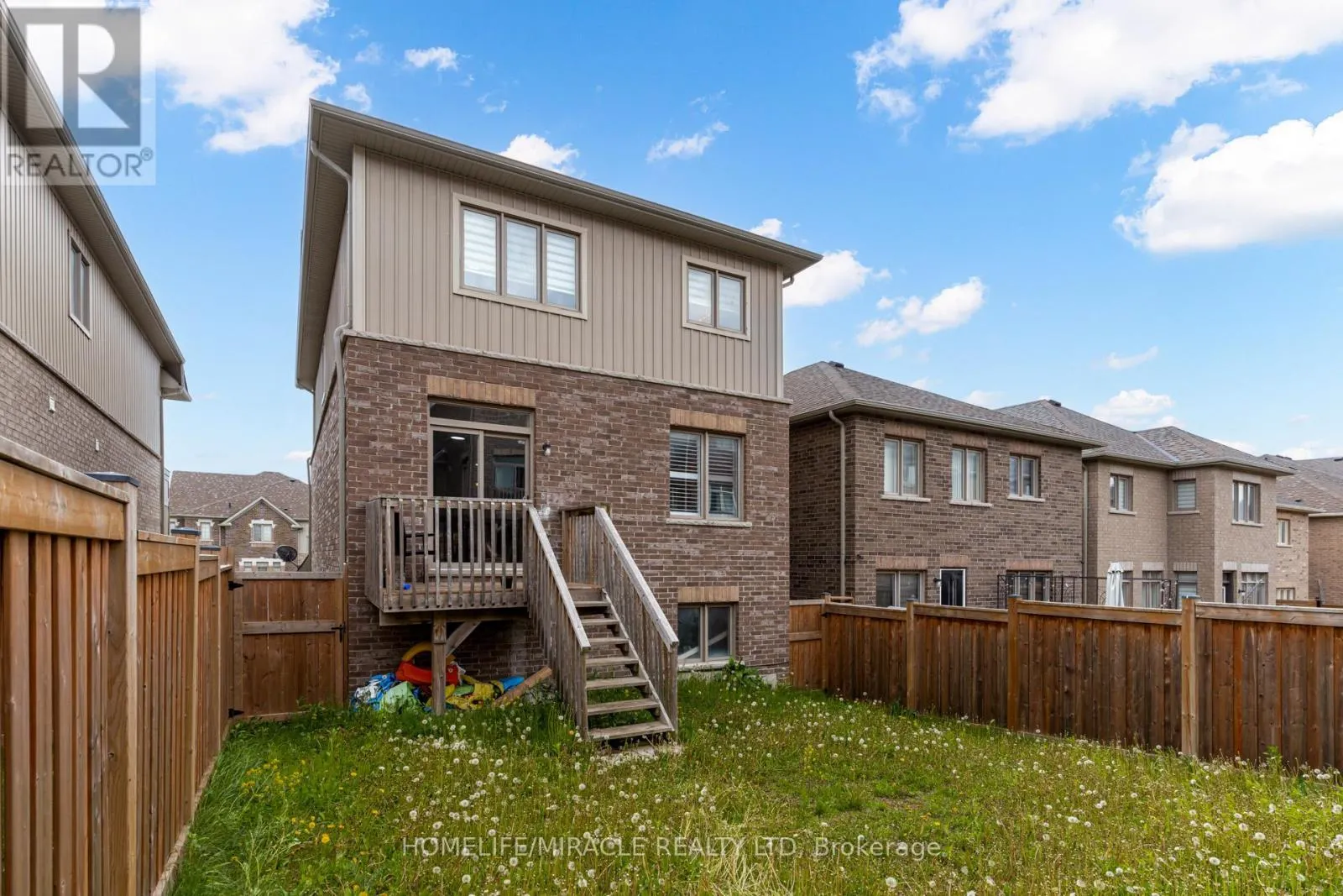 81 WILLOUGHBY WAY
