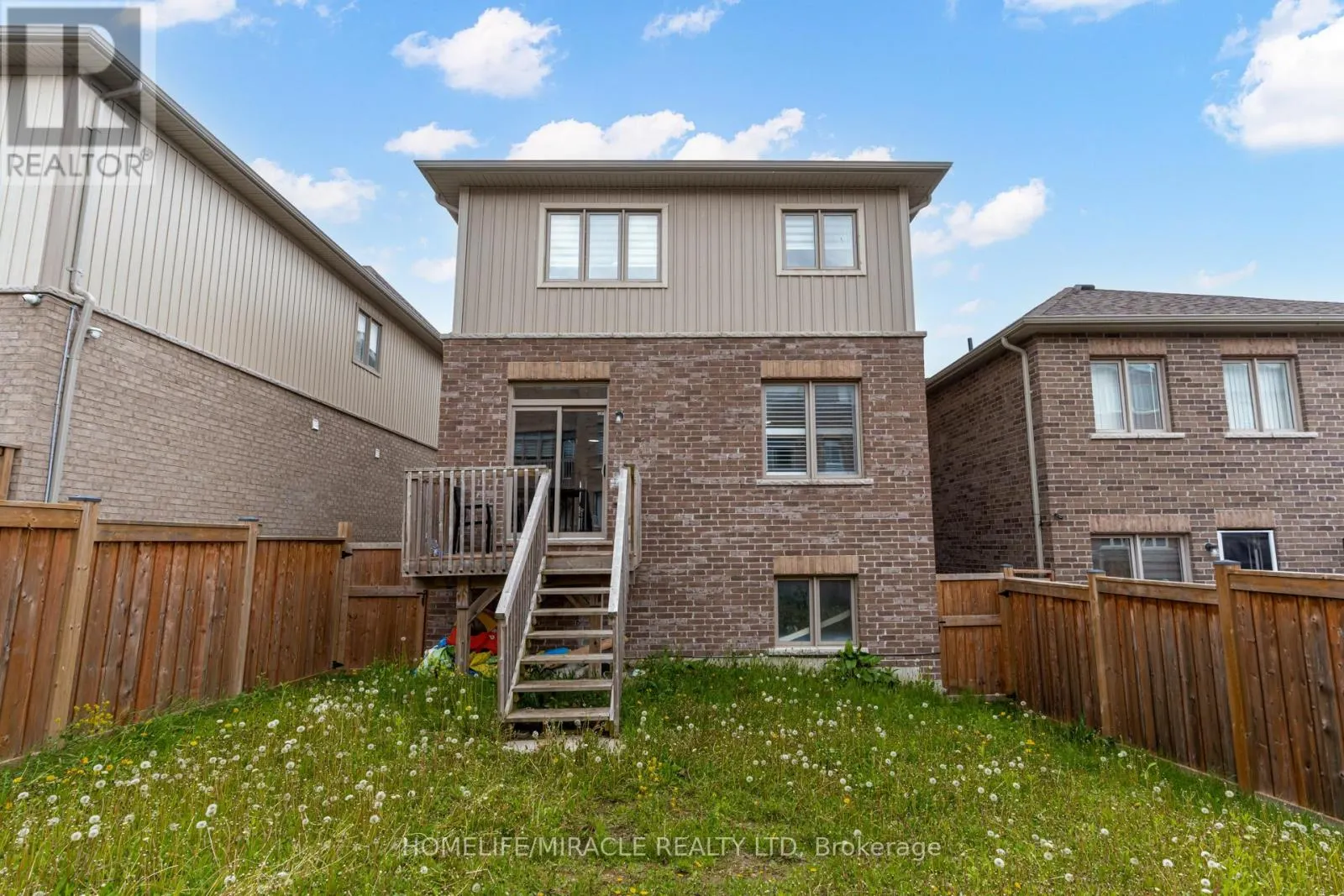 81 WILLOUGHBY WAY