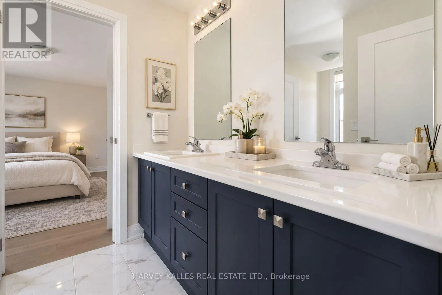 MAIN FLOOR - 253 SEAVIEW HEIGHTS