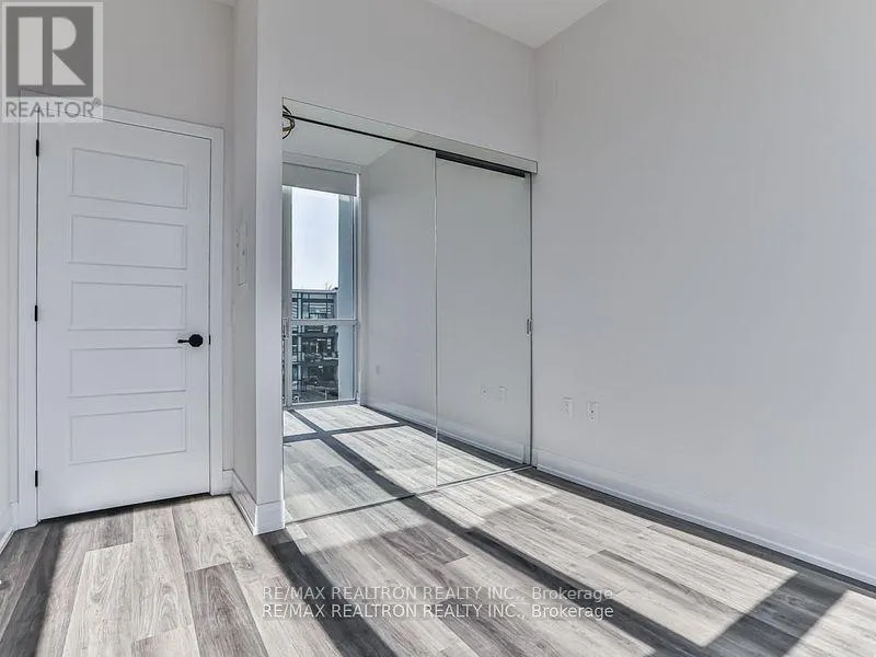 426 - 415 SEA RAY AVENUE