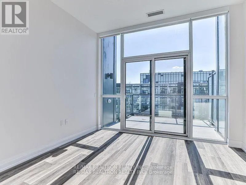 426 - 415 SEA RAY AVENUE