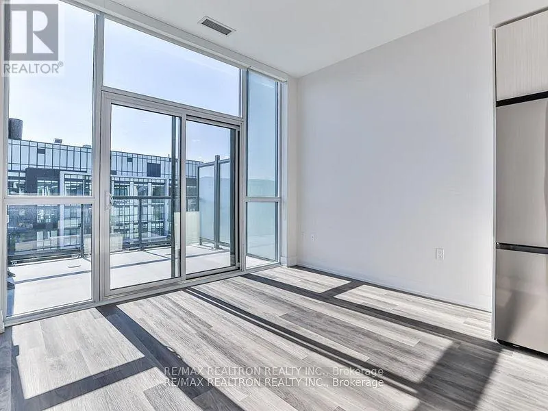 426 - 415 SEA RAY AVENUE