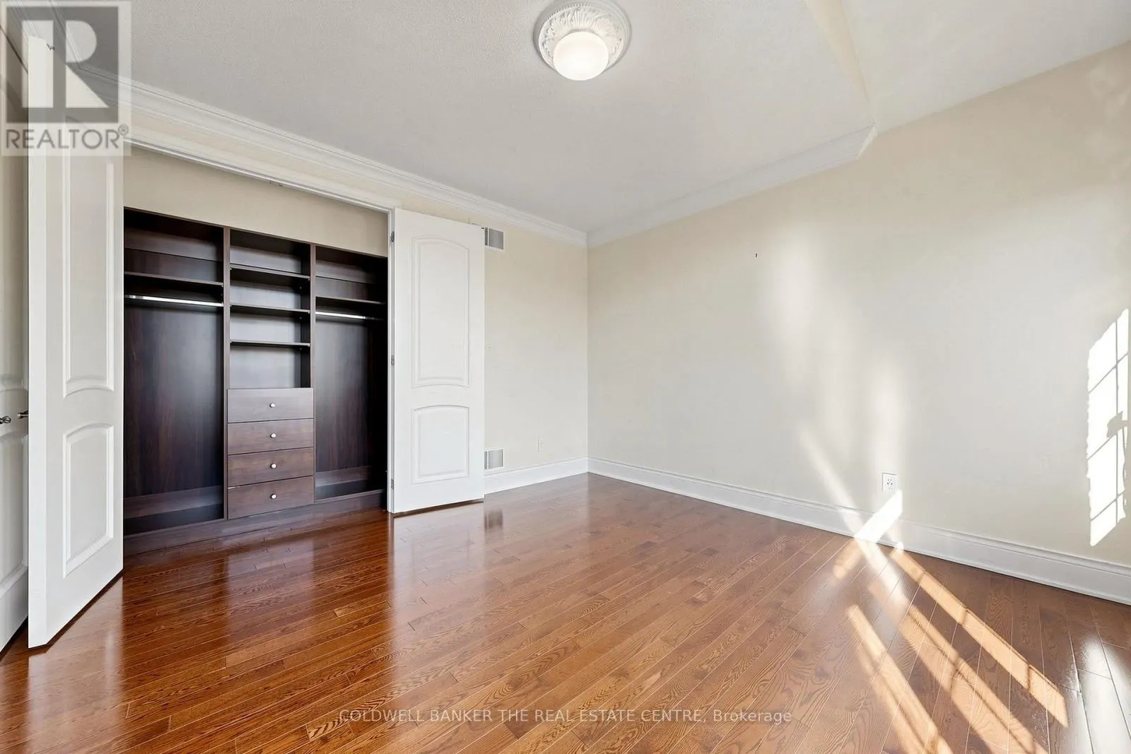 20 SHALOM ALEICHEM COURT