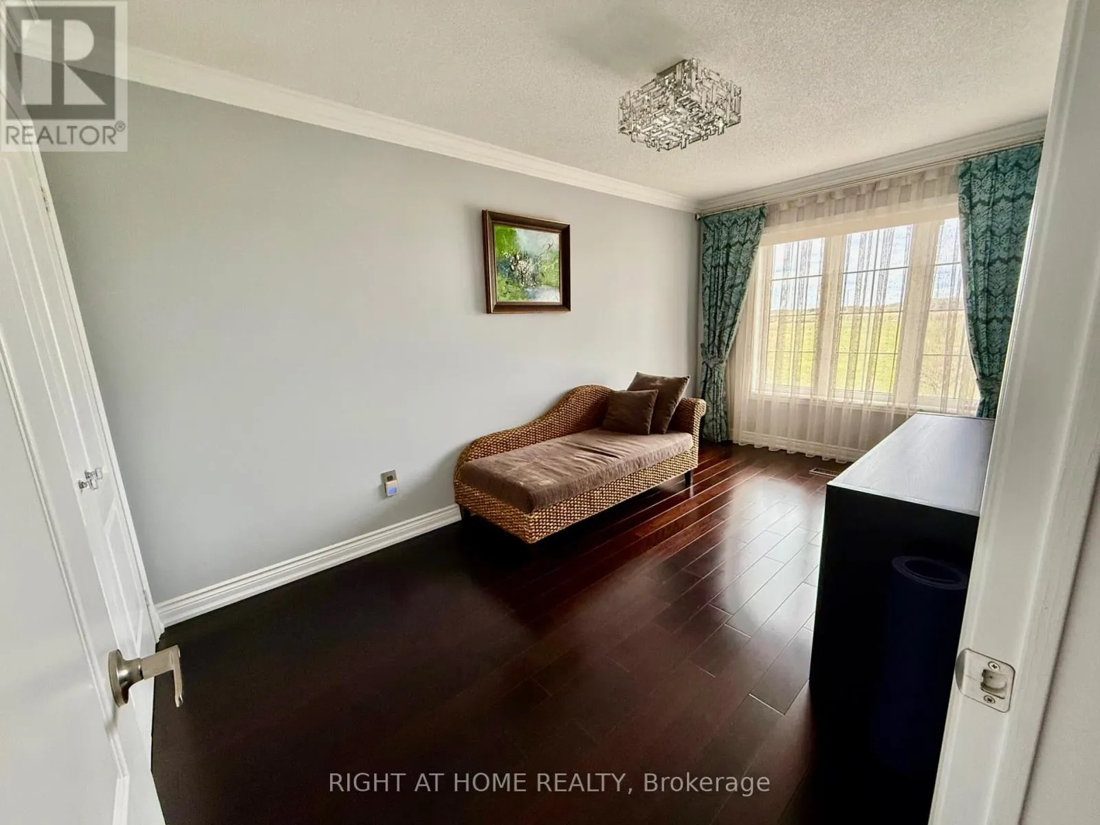 129 FOUR SEASONS CRESCENT