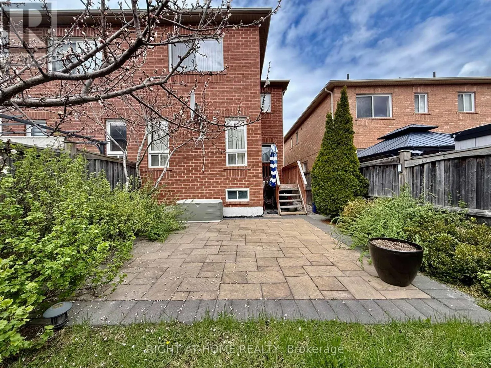129 FOUR SEASONS CRESCENT