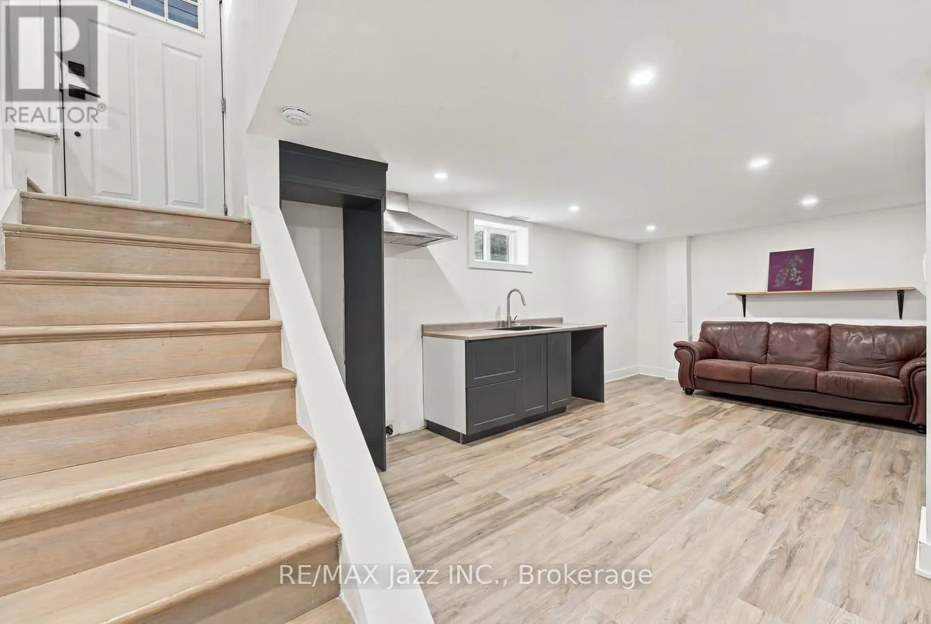 388 EAGLE STREET