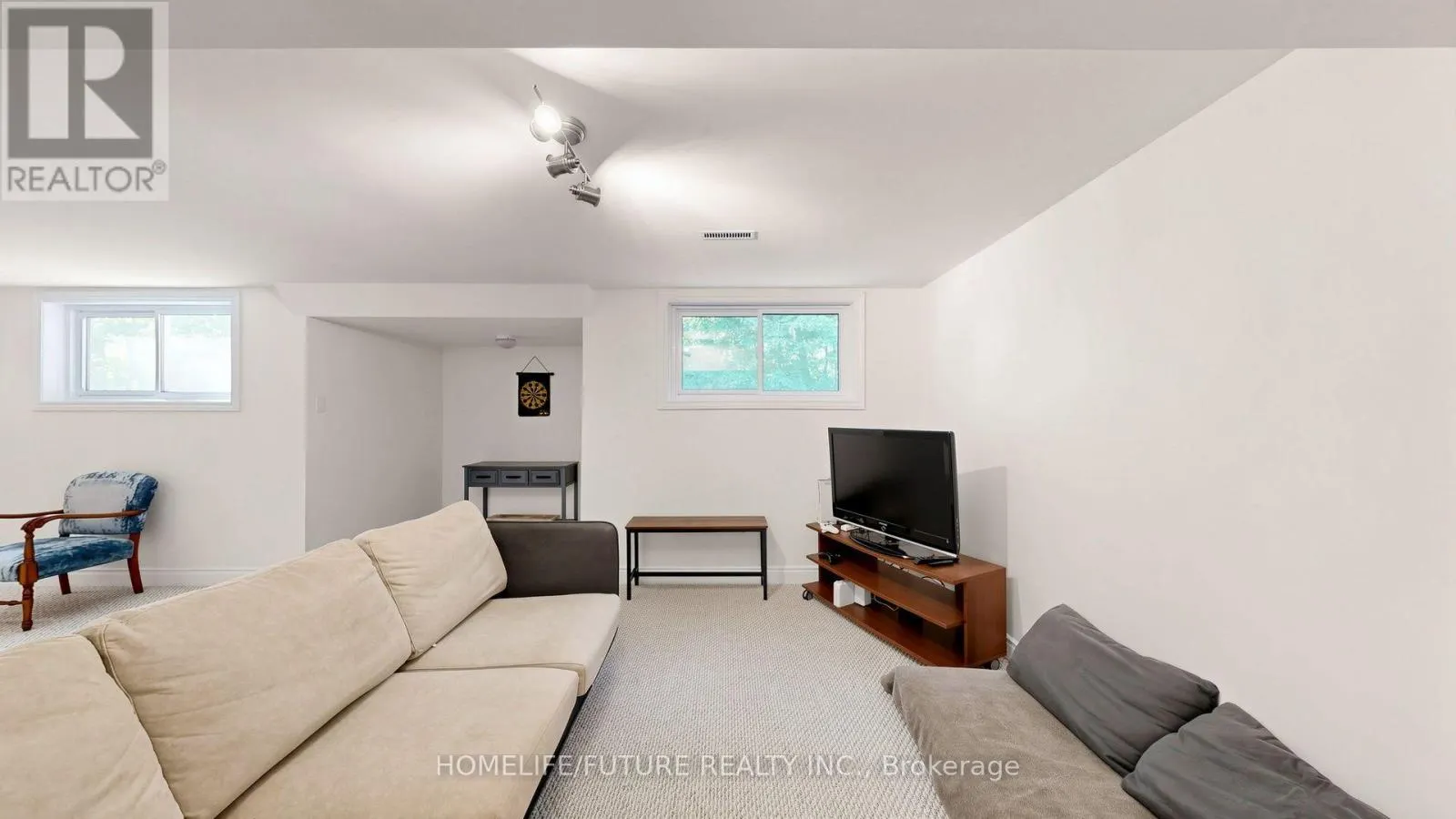 3906 ROSEMARY LANE