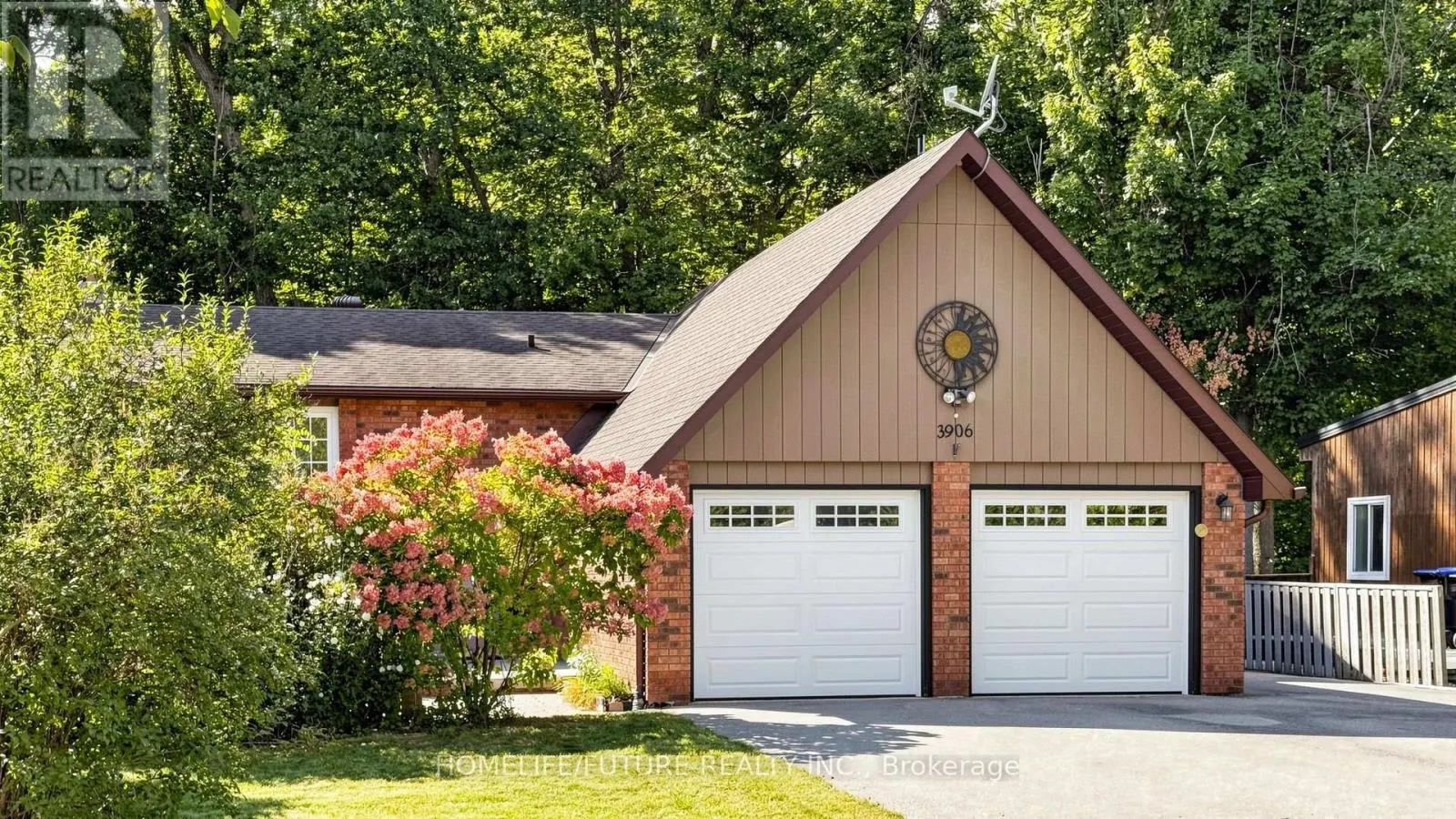 3906 ROSEMARY LANE