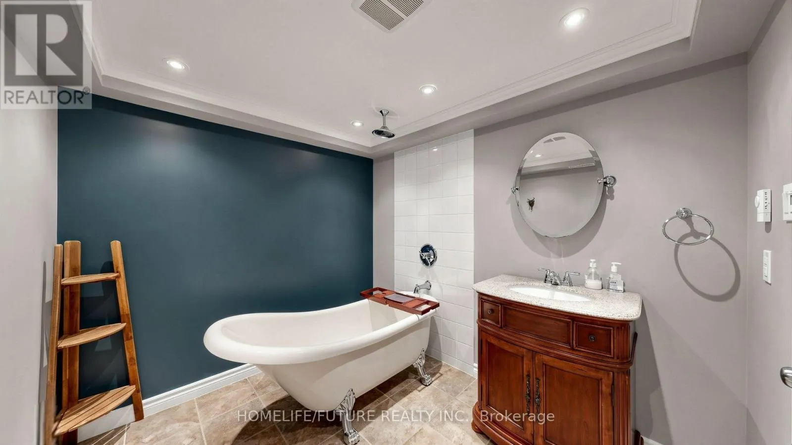 3906 ROSEMARY LANE